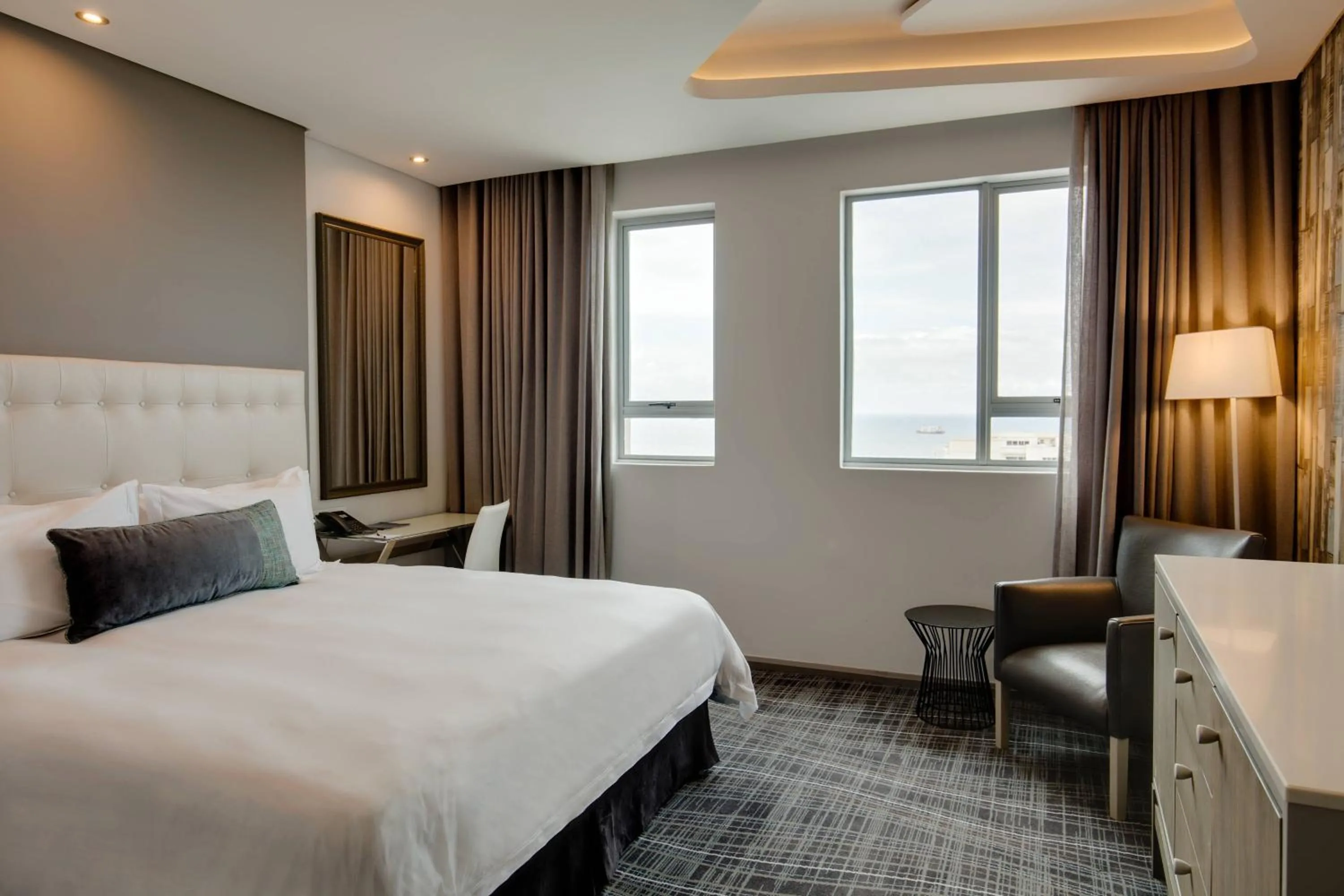 Photo of the whole room, Bed in Protea Hotel by Marriott Durban Umhlanga