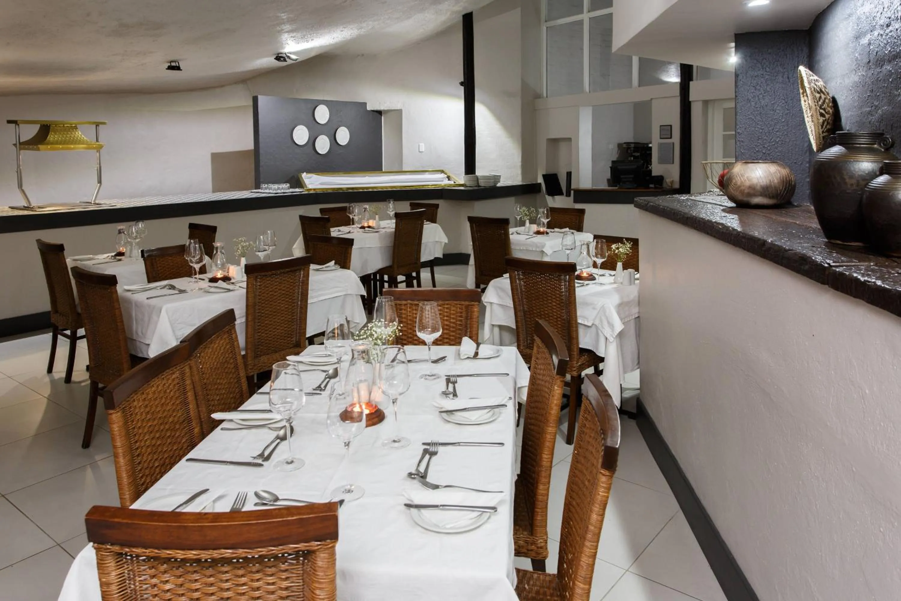 Restaurant/places to eat in Protea Hotel by Marriott Oudtshoorn Riempie Estate