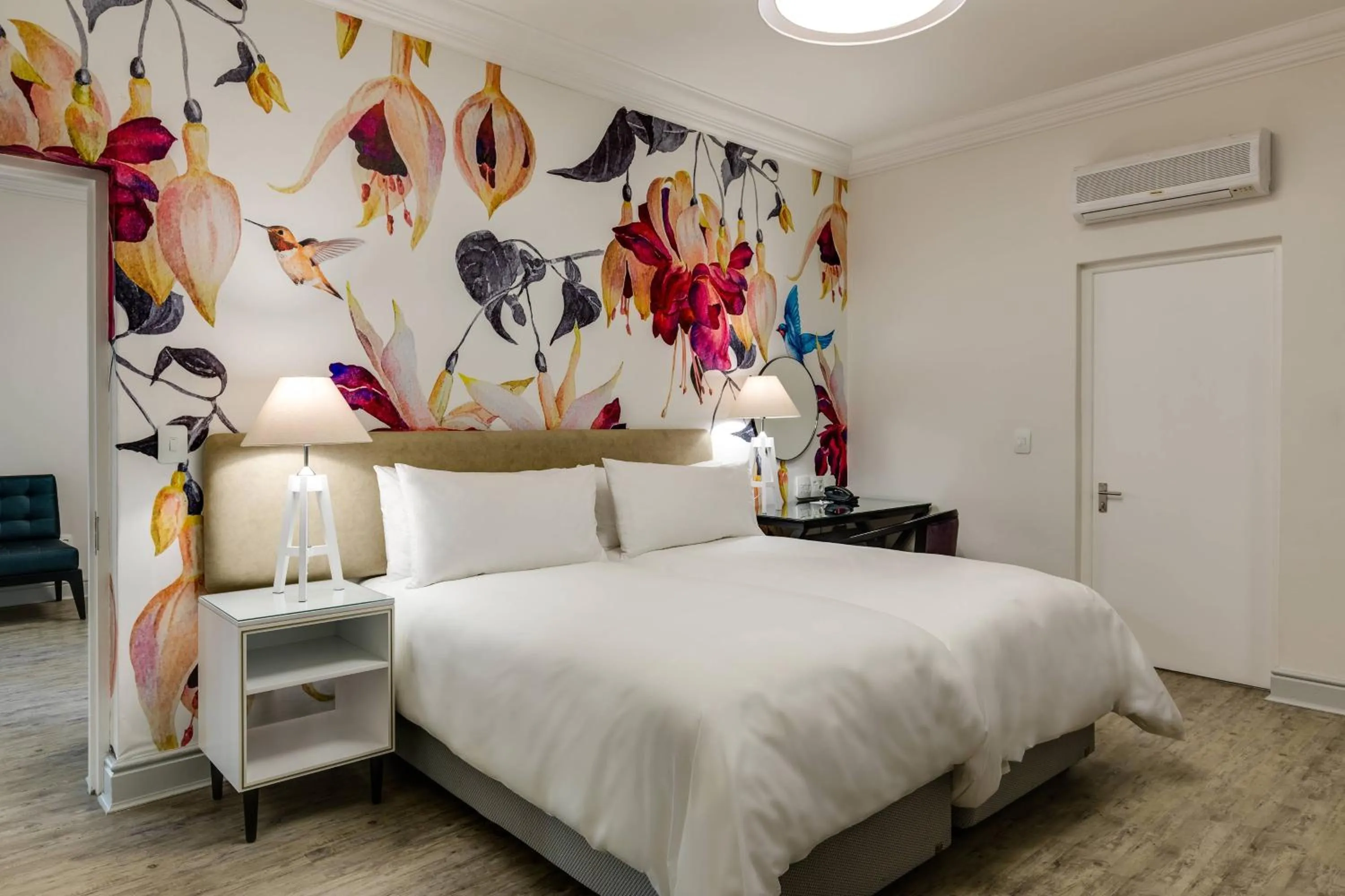 Photo of the whole room, Bed in Protea Hotel by Marriott Franschhoek