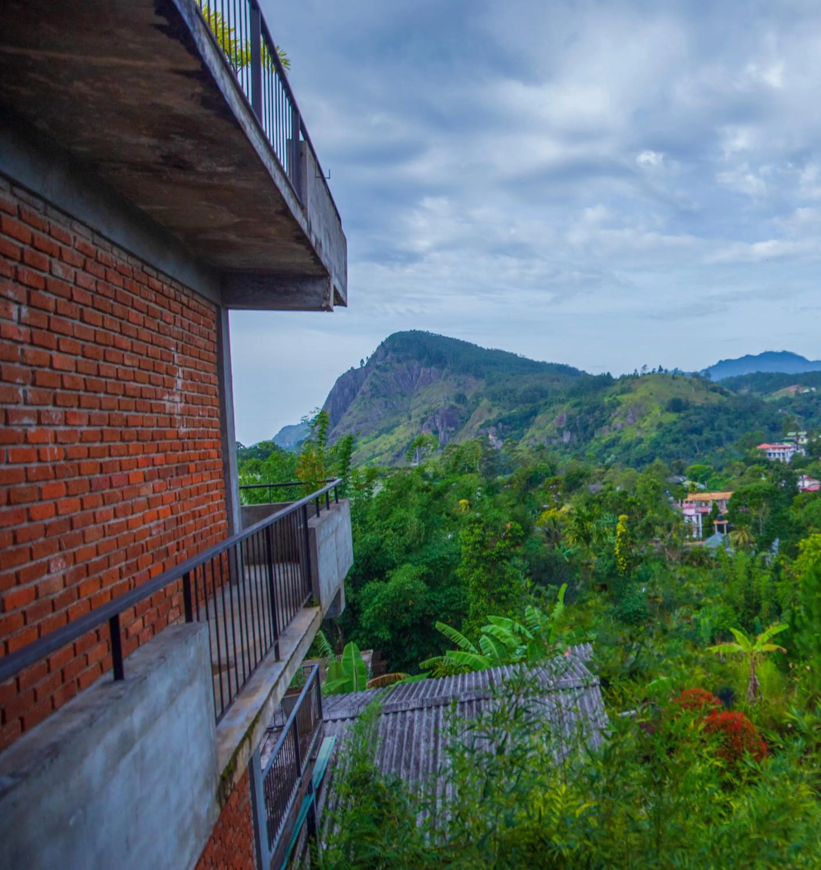 Mountain view in Ella Rawana Den Hotel