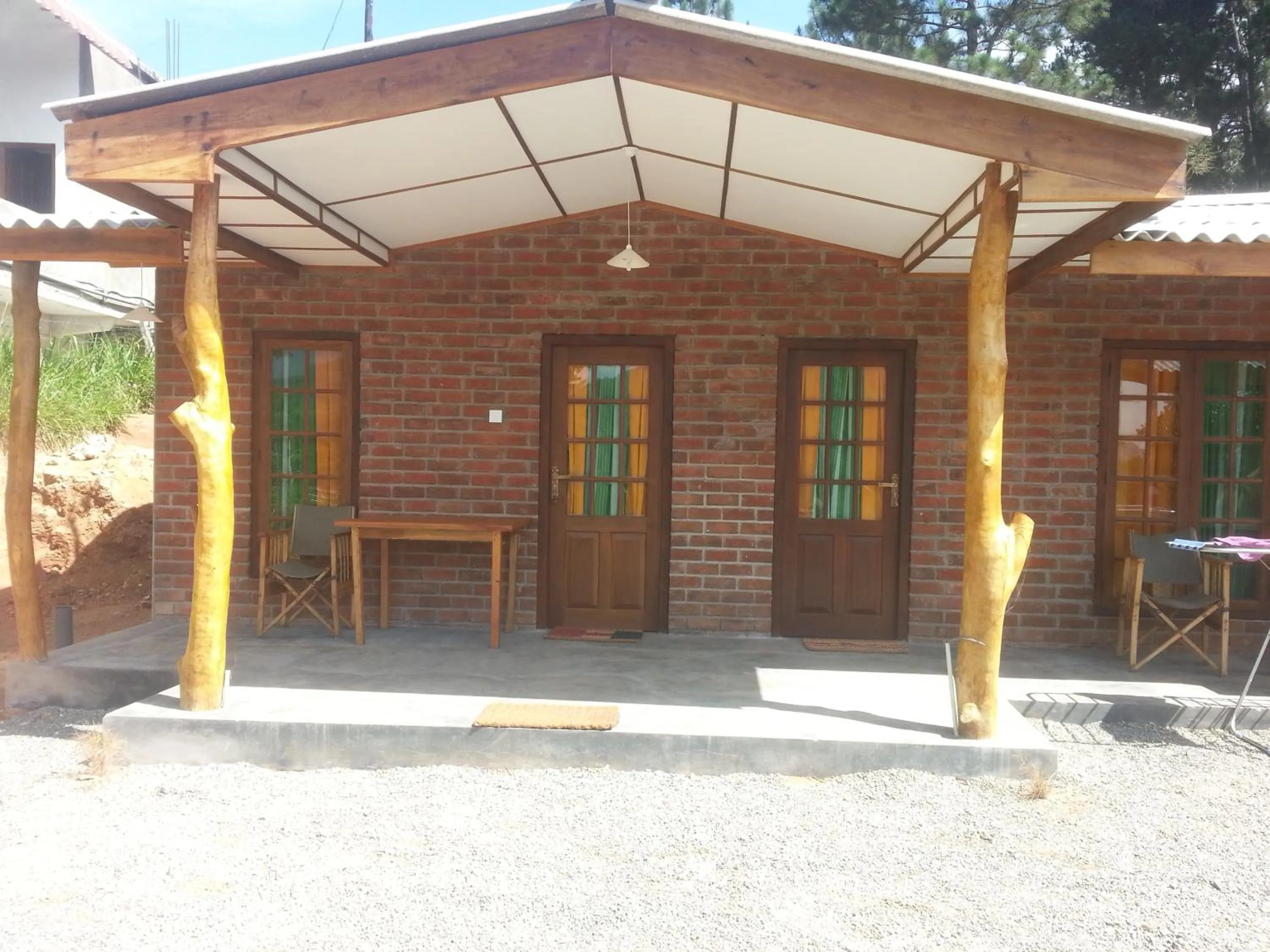 Facade/entrance in Ella Rawana Den Hotel