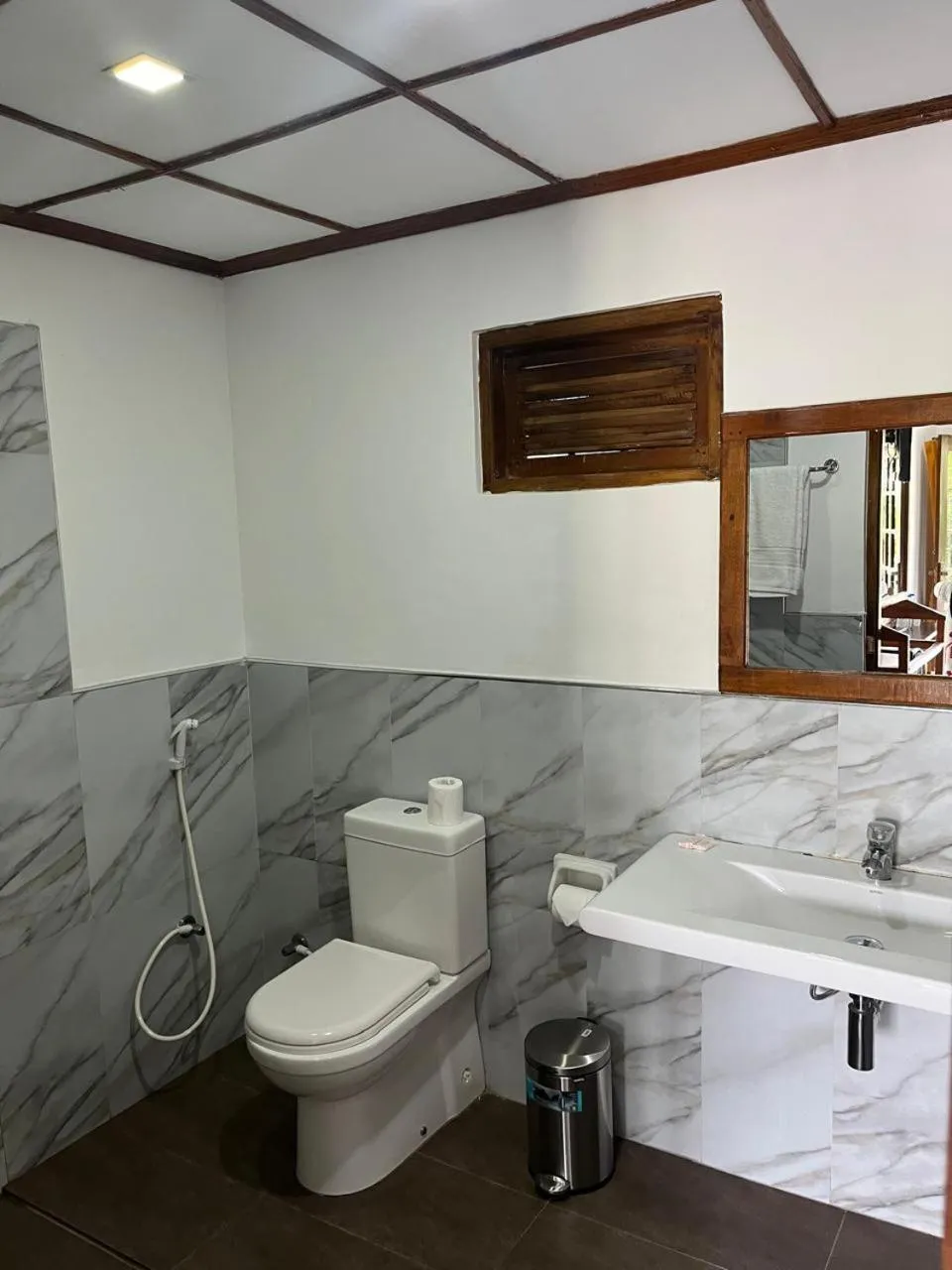 Bathroom in Ella Rawana Den Hotel