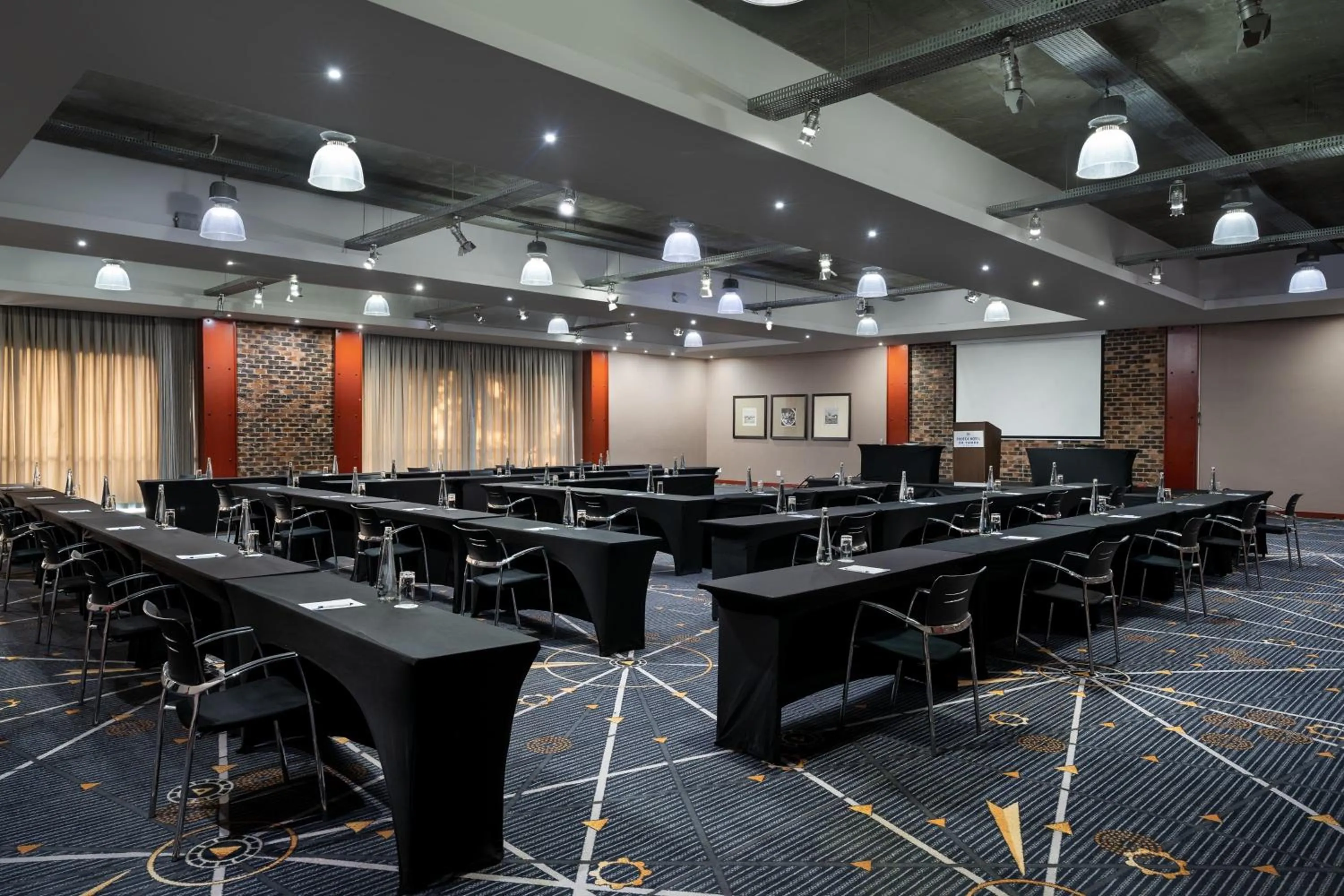 Meeting/conference room in Protea Hotel by Marriott O R Tambo Airport