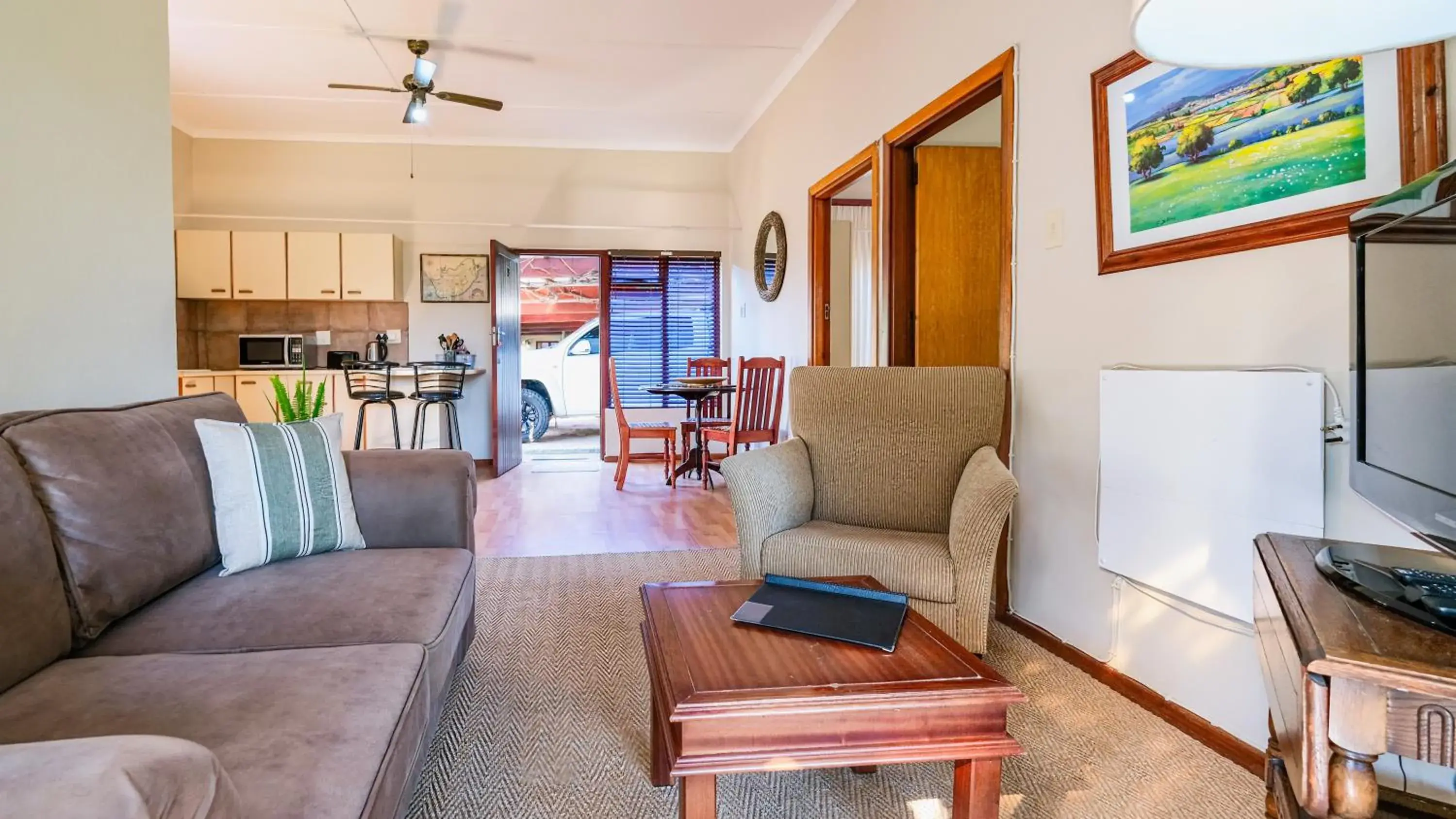 Lounge or bar in Hildesheim Guest Lodge Lounge or bar in Hildesheim Guest Lodge