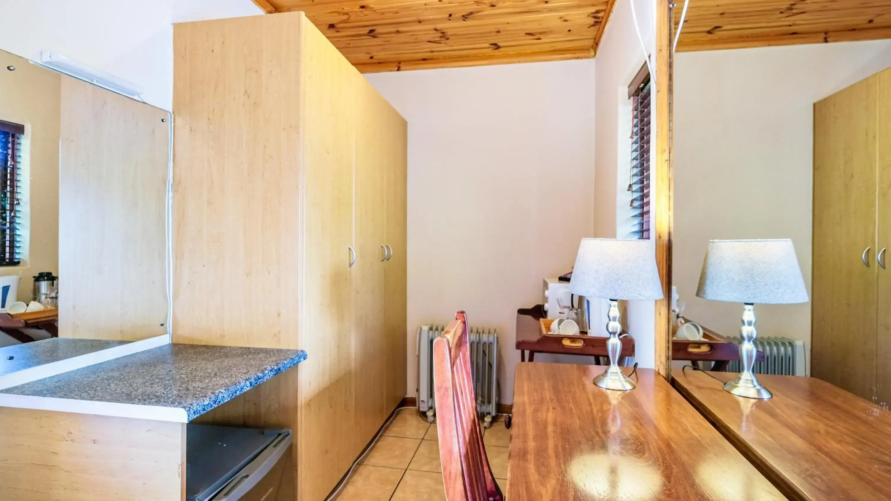 Bedroom in Hildesheim Guest Lodge Bedroom in Hildesheim Guest Lodge