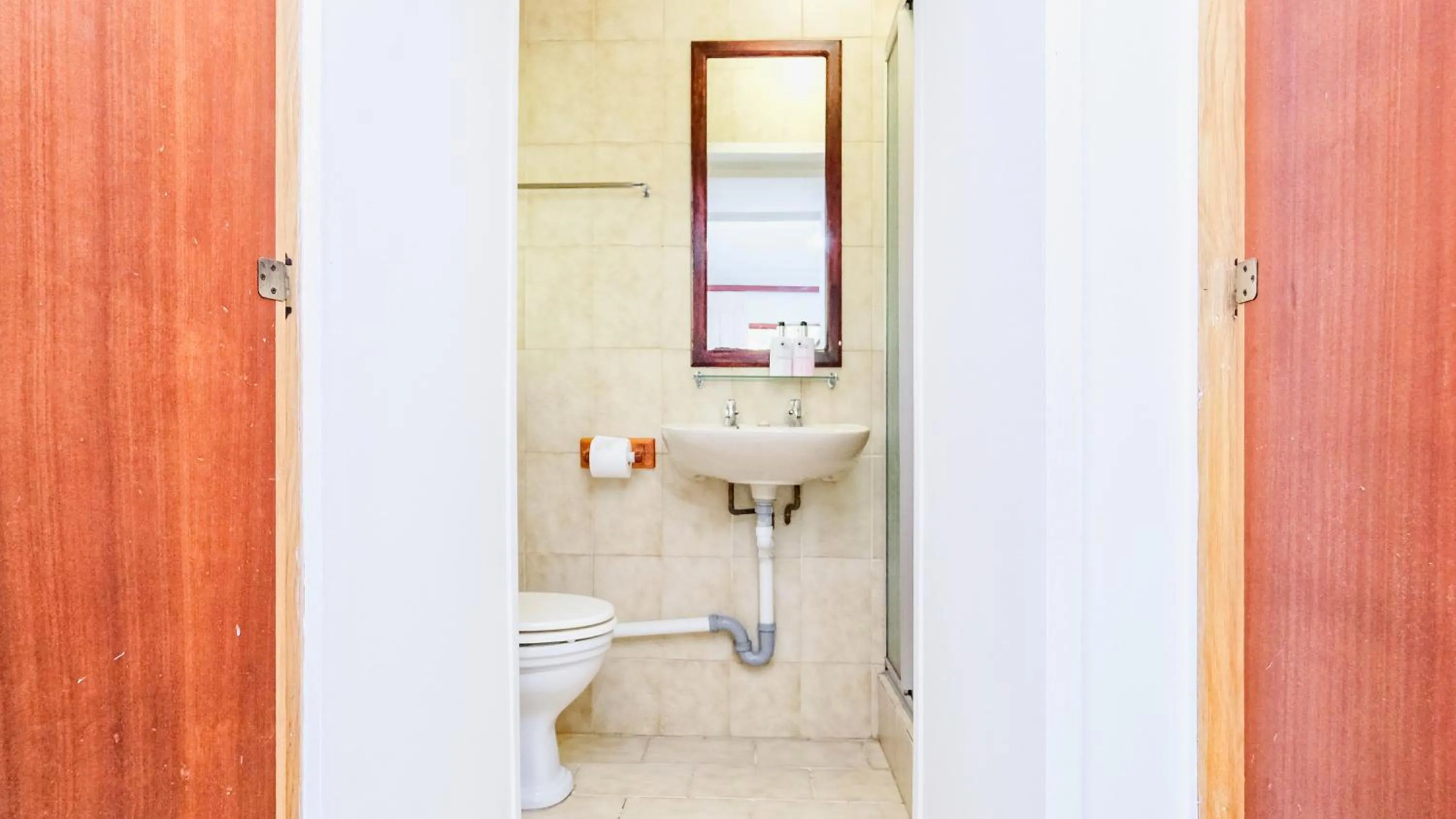 Shower in Hildesheim Guest Lodge