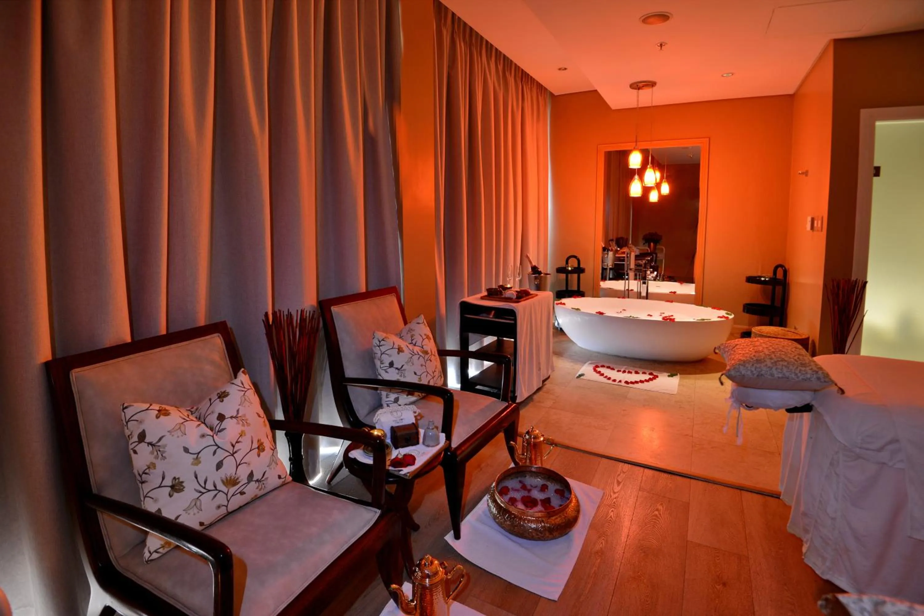 Massage, Bed in Taj Cape Town