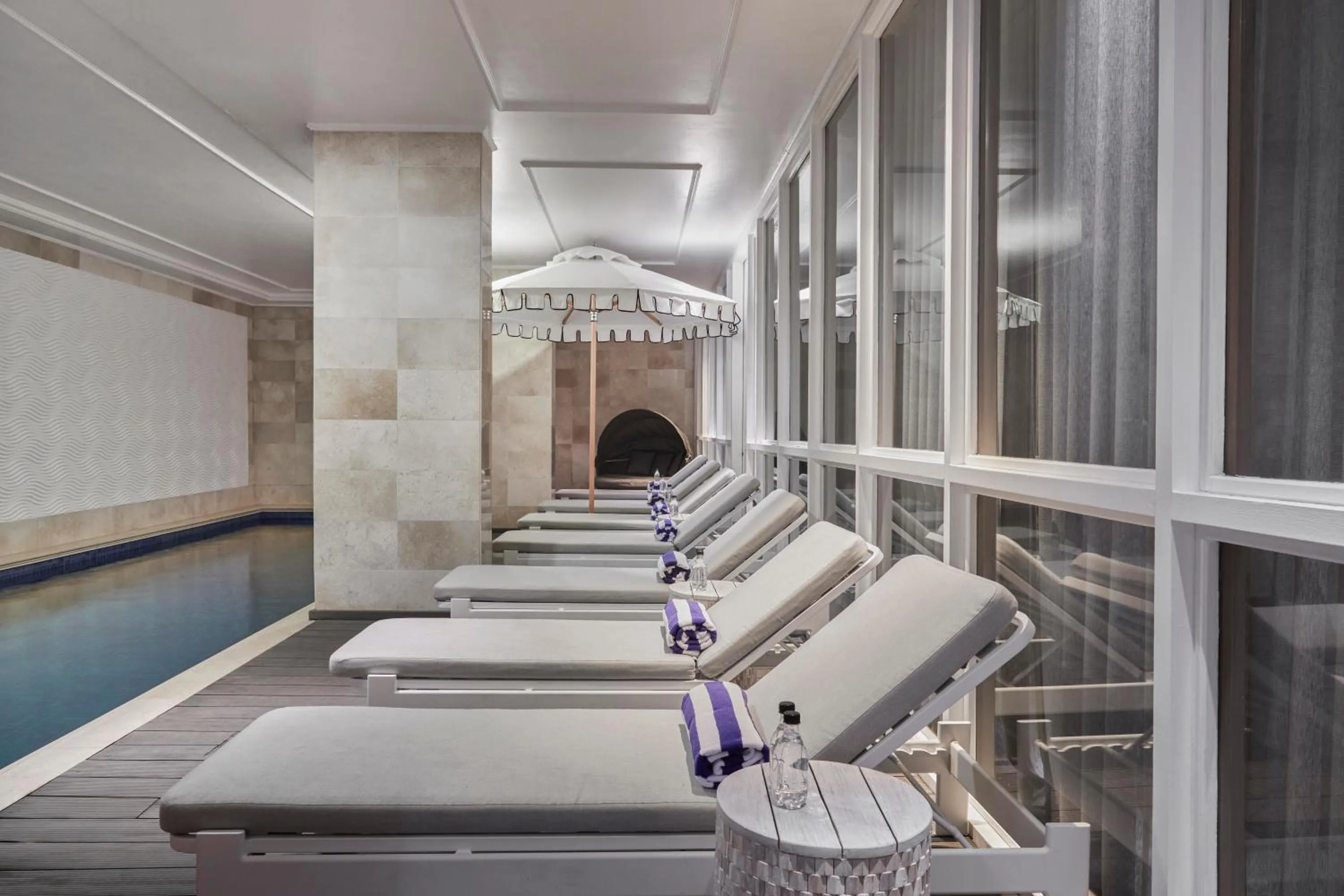 Pool view in Taj Cape Town