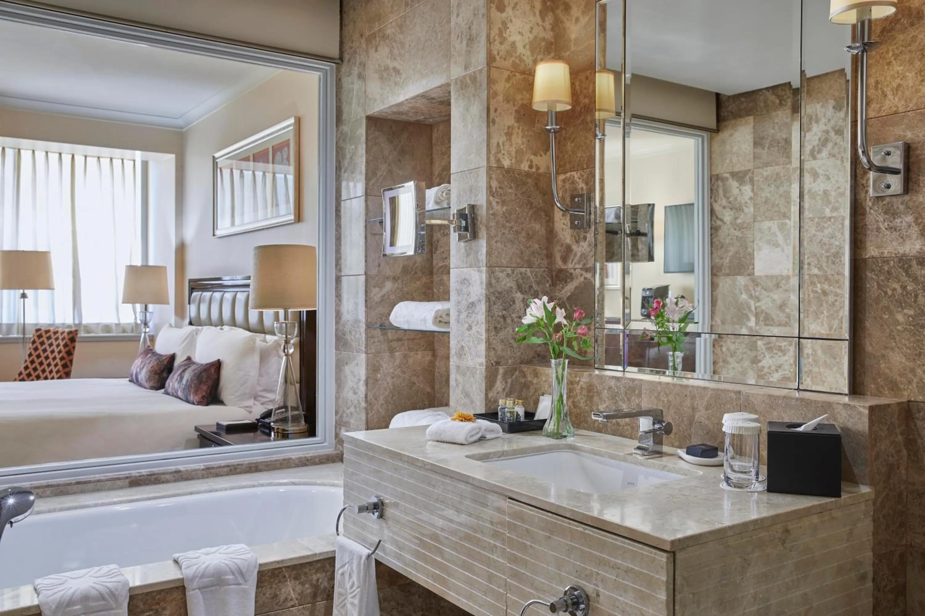 TV and multimedia, Bed in Taj Cape Town