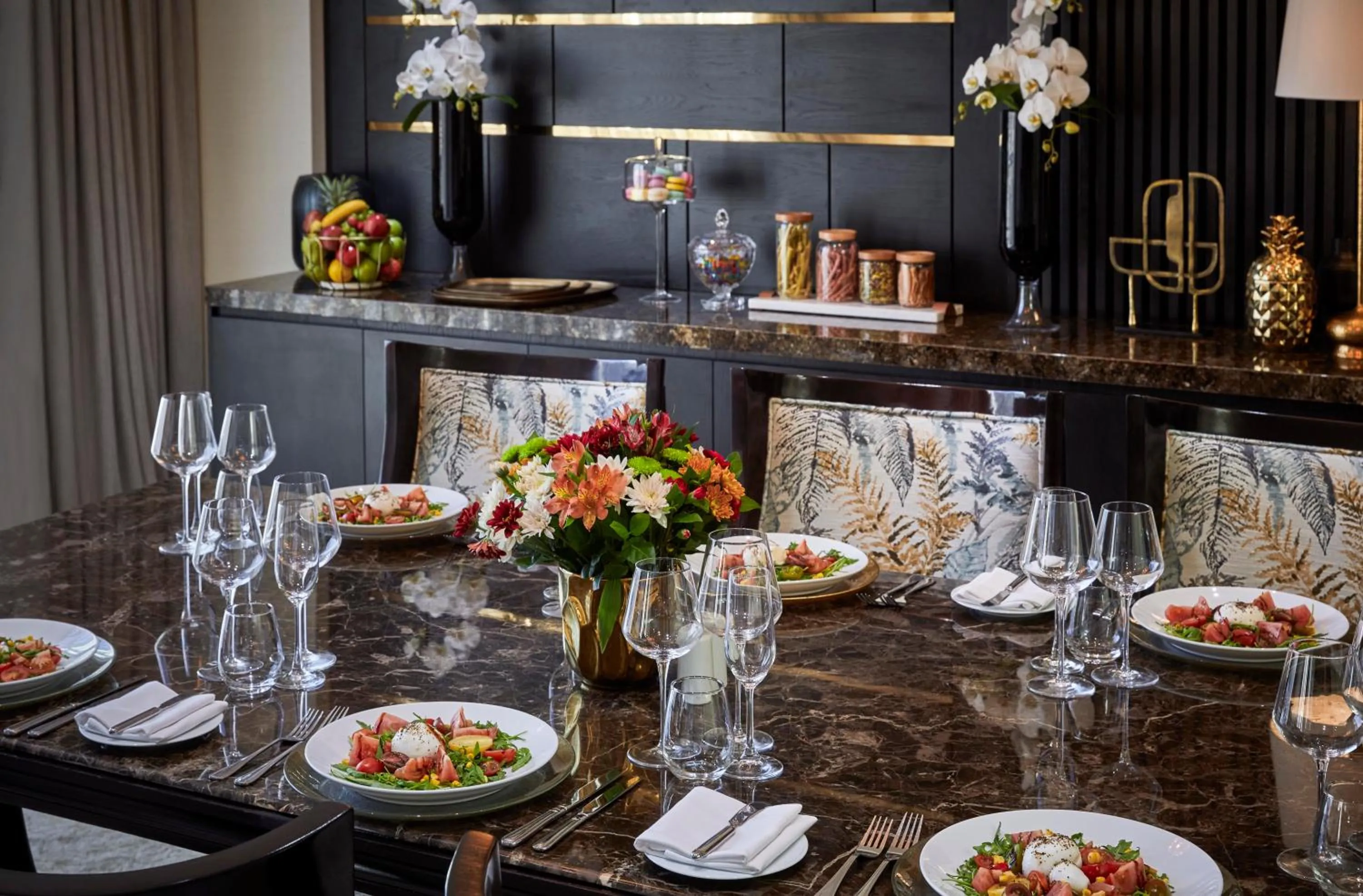 Dining area in Taj Cape Town