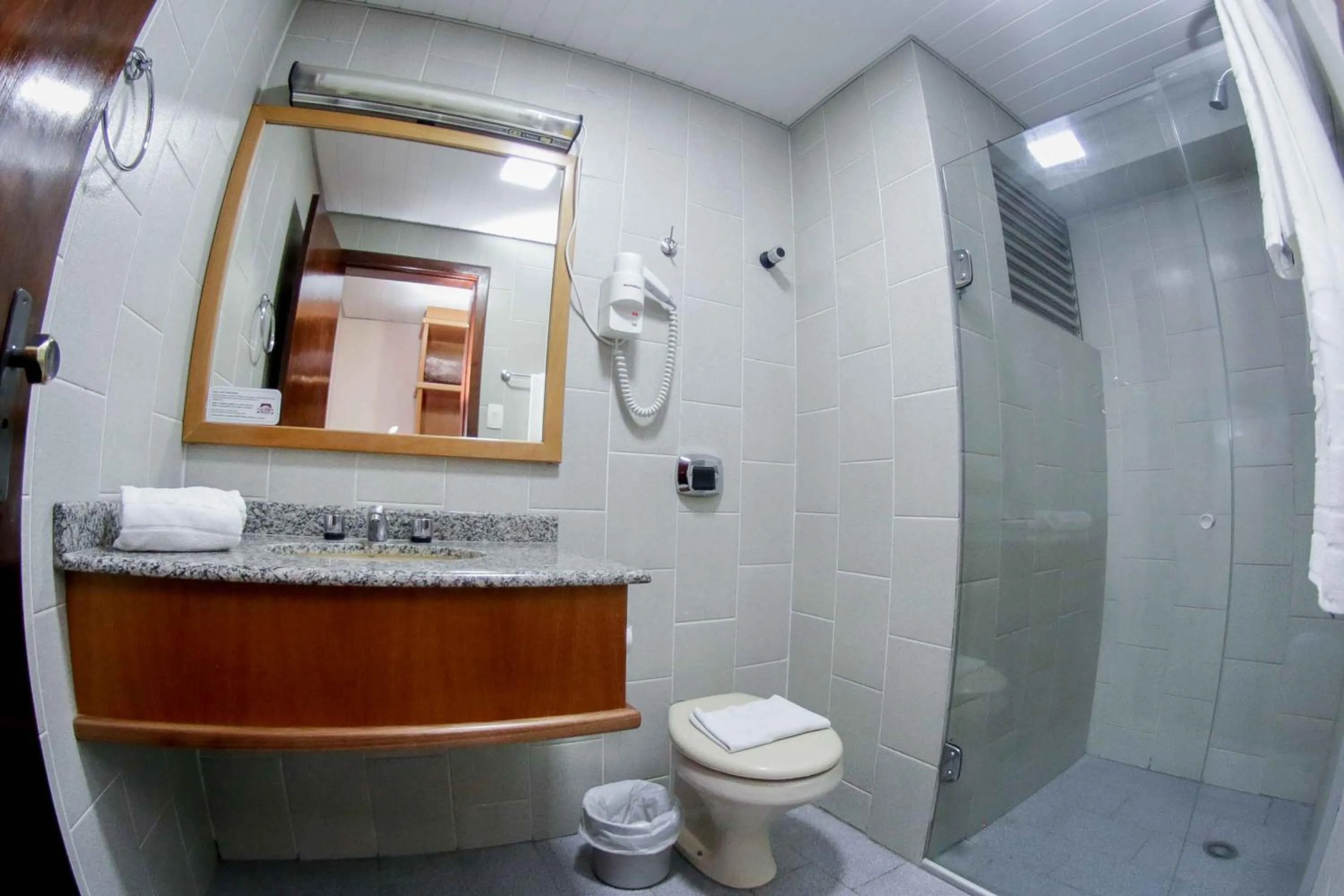 Bathroom in Susin Hotel