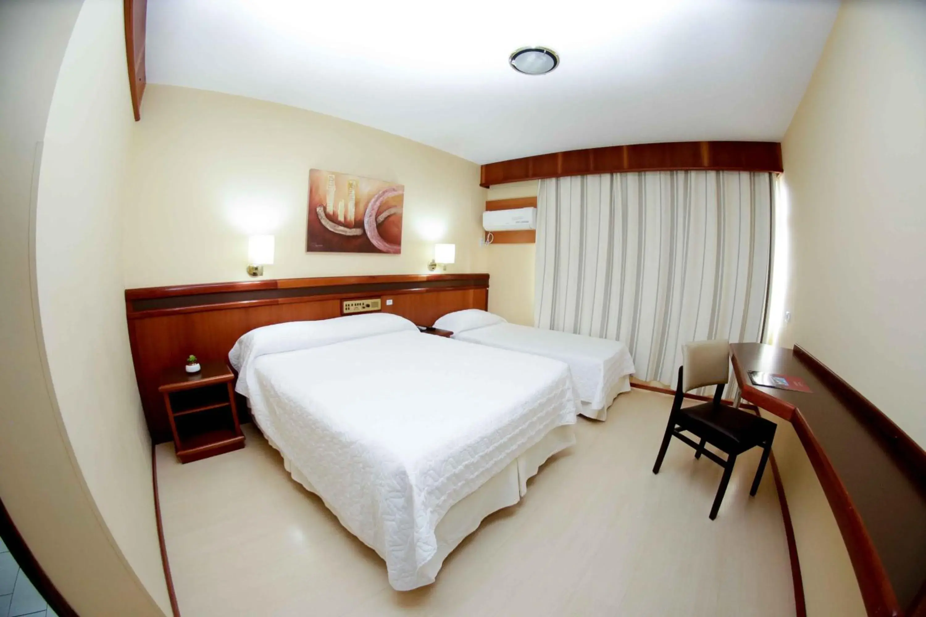 Luxury Triple Room in Susin Hotel Luxury Triple Room in Susin Hotel