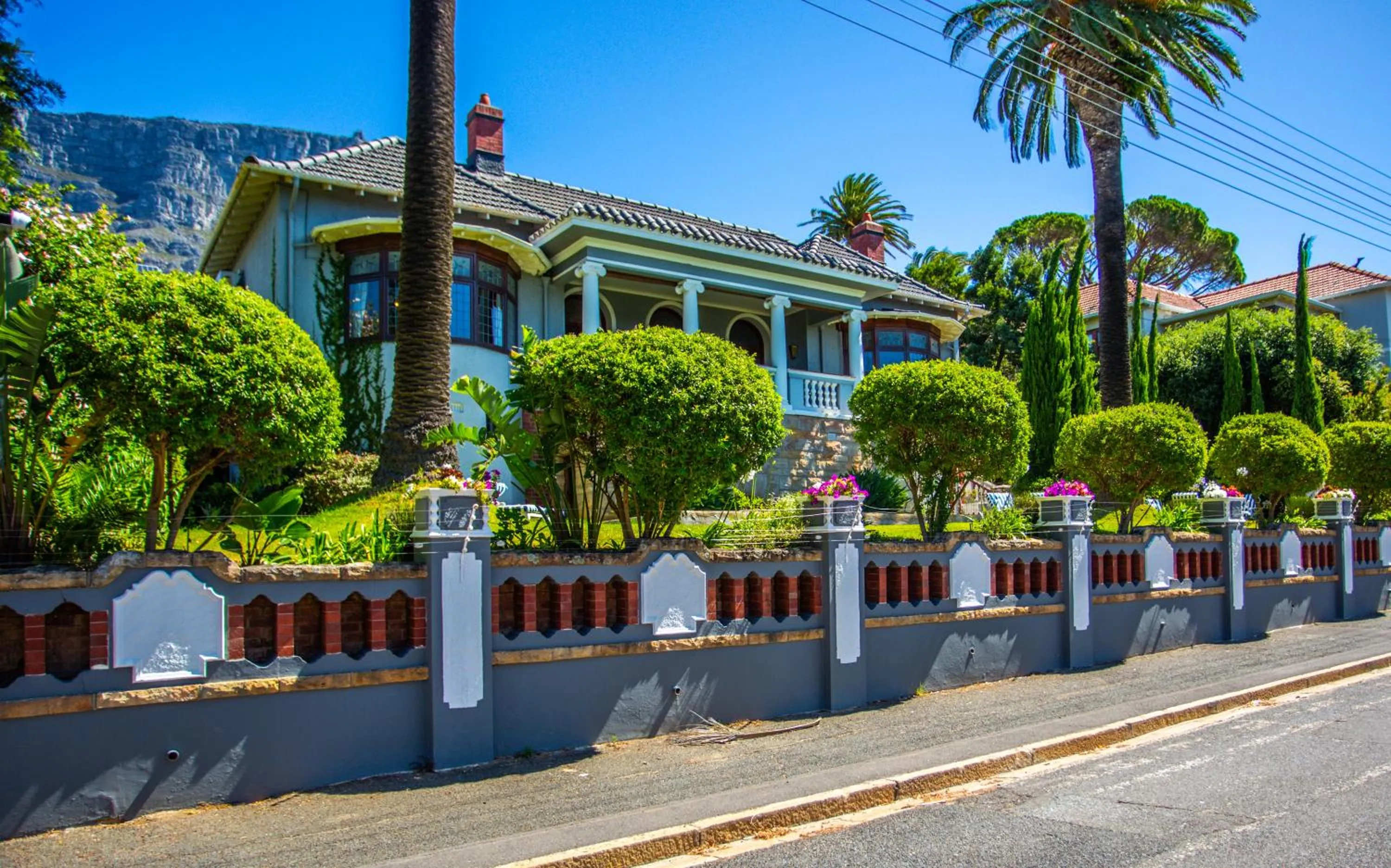 Facade/entrance in Cape Riviera Guesthouse