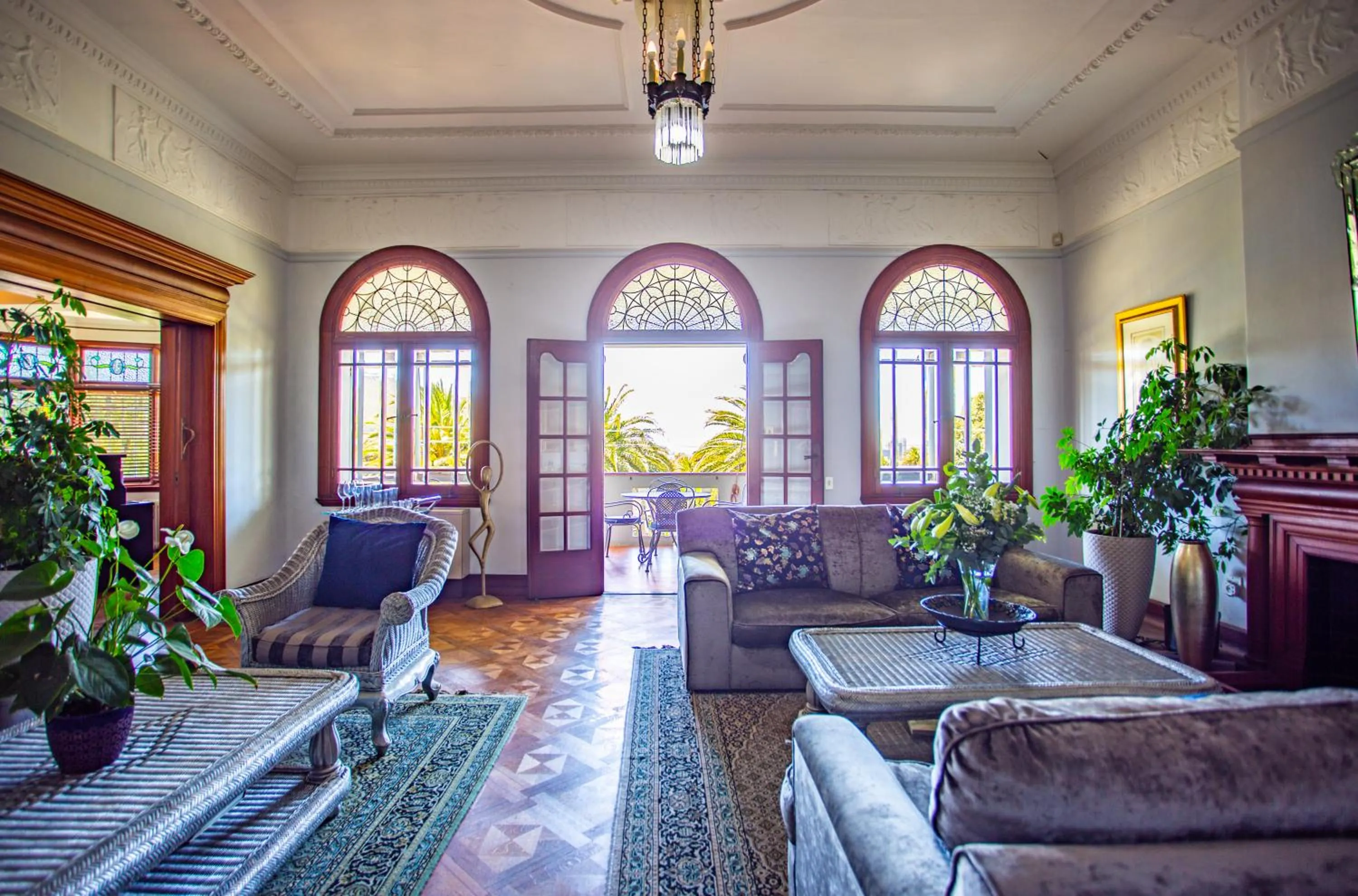 Communal lounge/ TV room in Cape Riviera Guesthouse