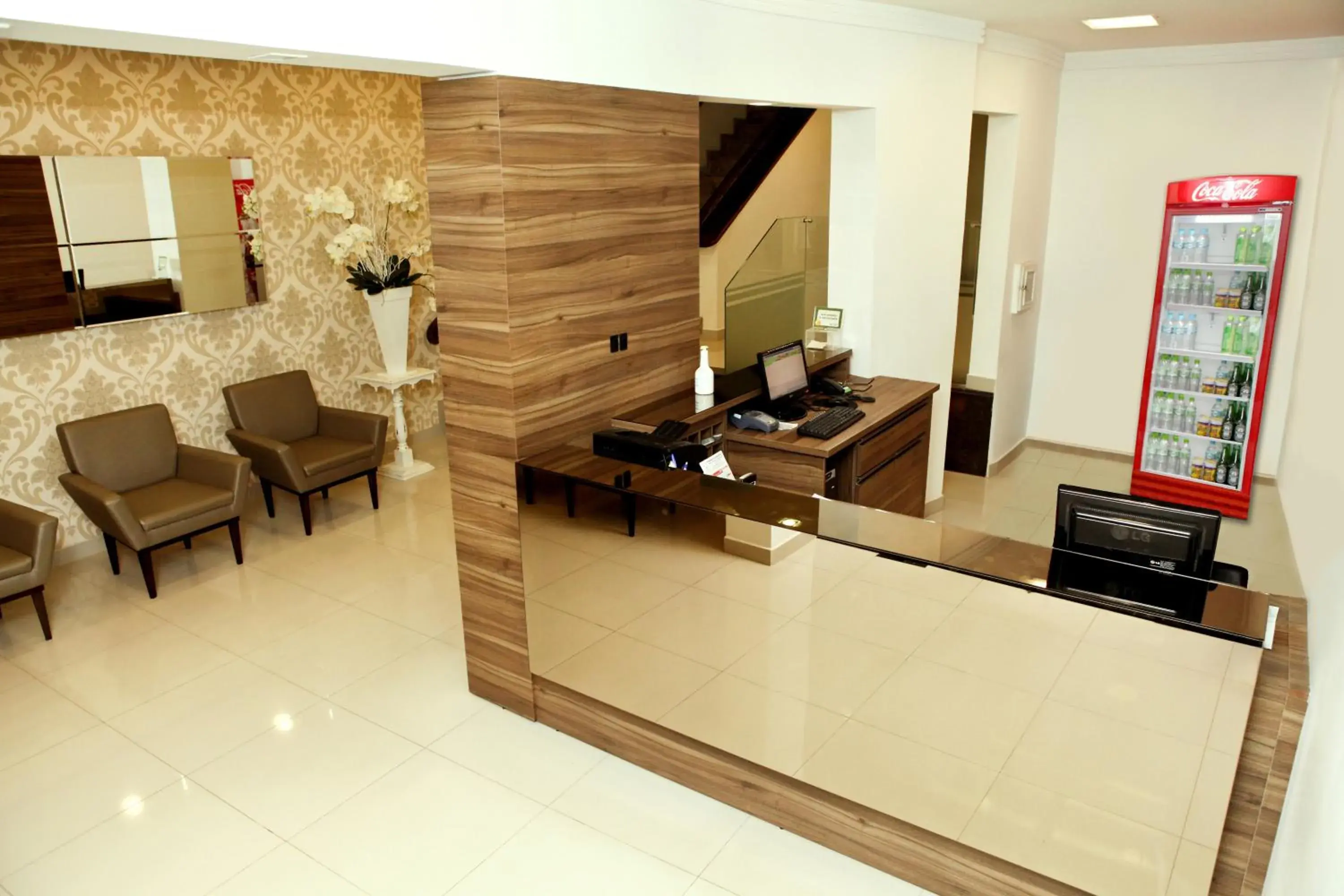 Property building in Hotel Gracher Brusque Property building in Hotel Gracher Brusque