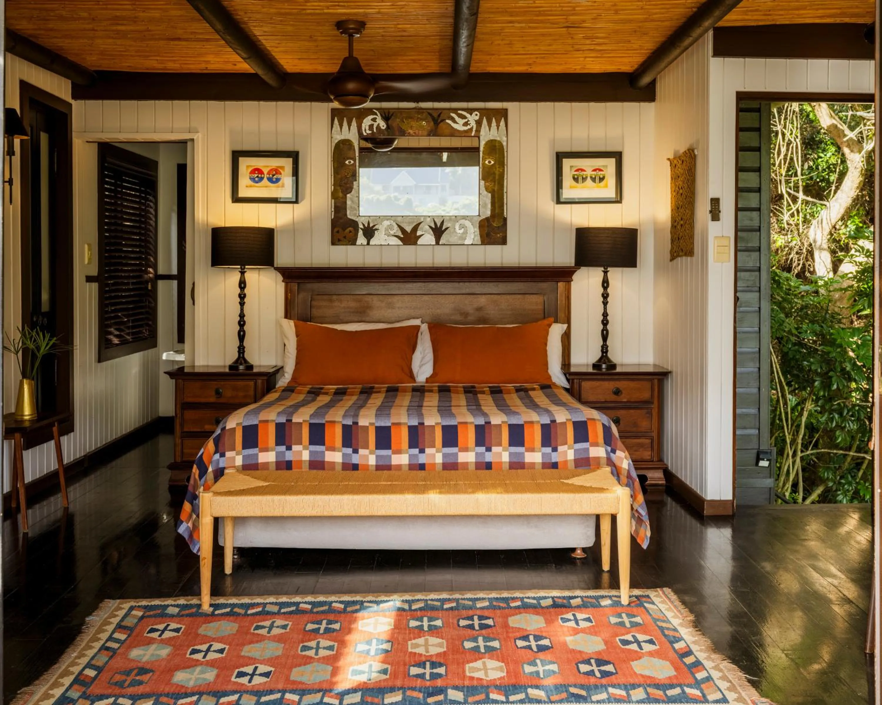 Bed in Moontide Riverside Lodge