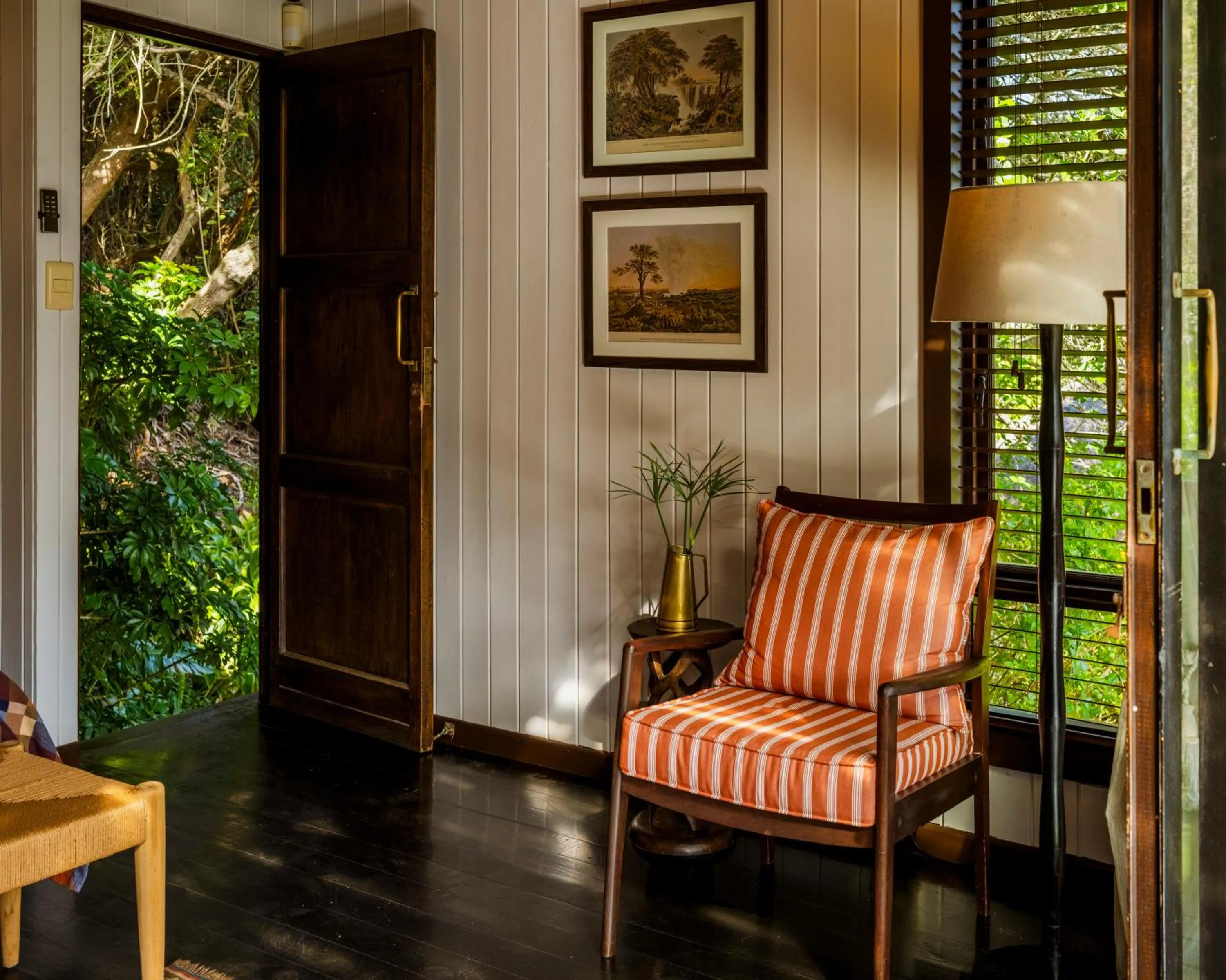 Seating area in Moontide Riverside Lodge