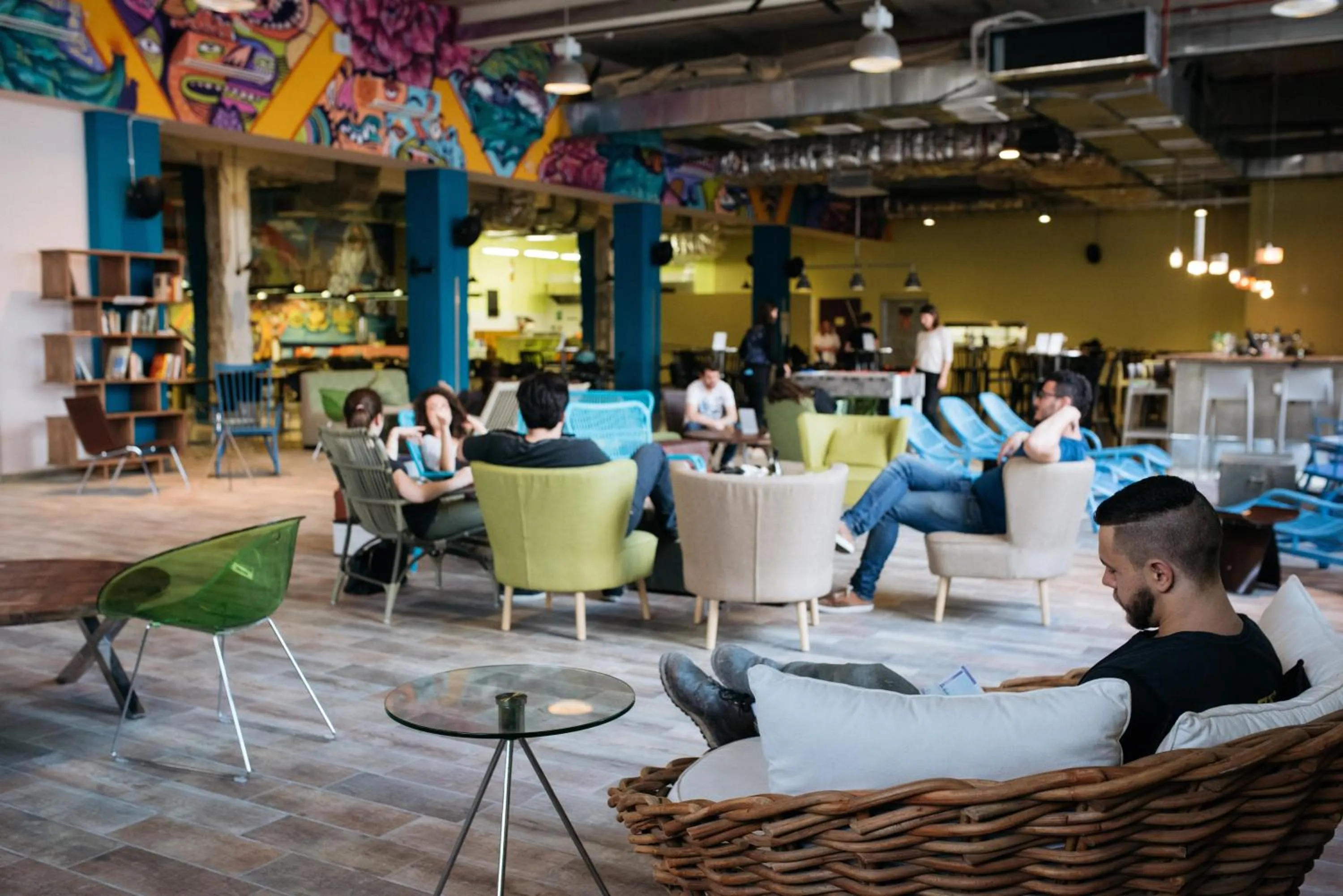 Communal lounge/ TV room in Abraham Tel Aviv