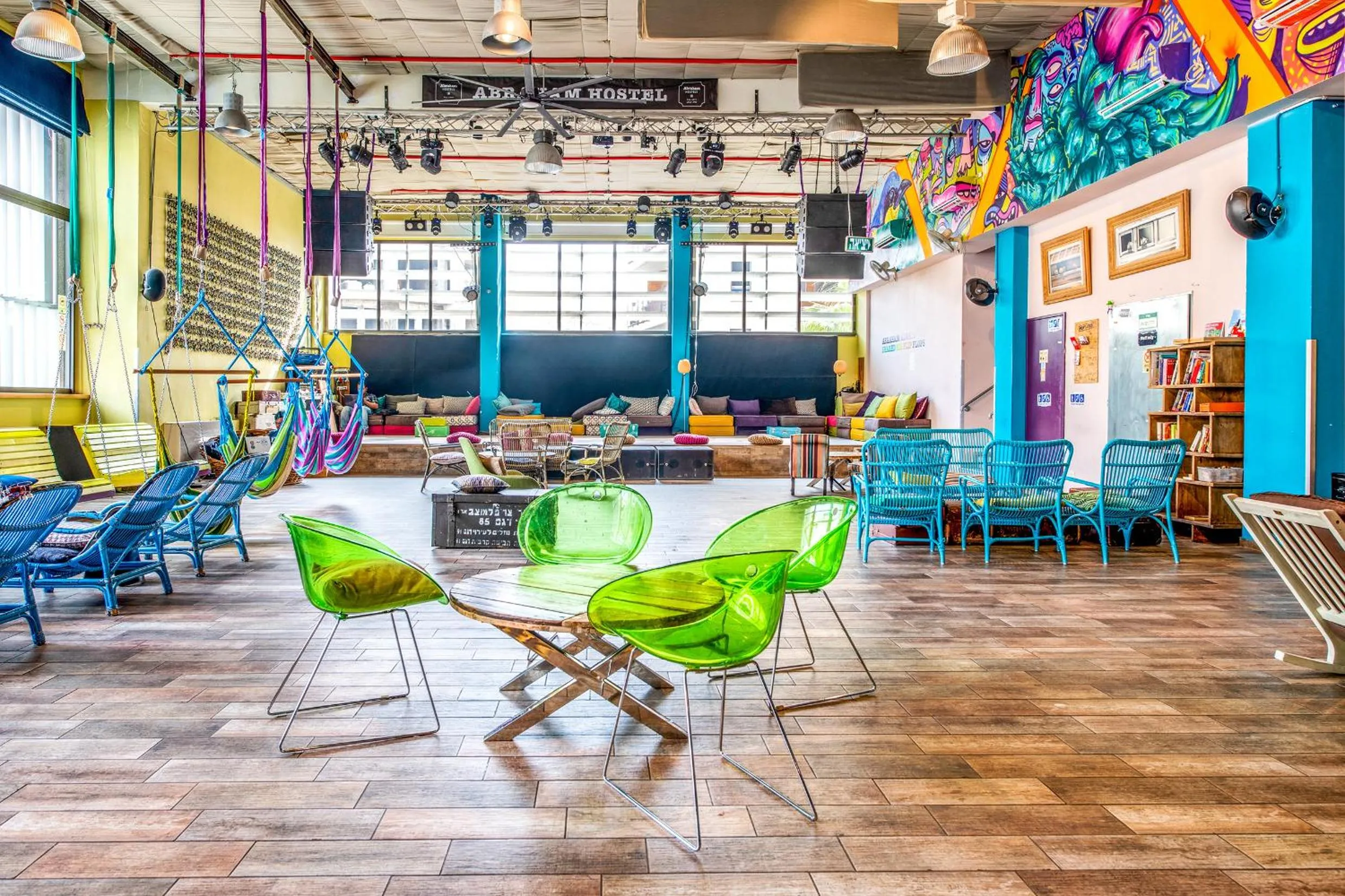 Communal lounge/ TV room in Abraham Tel Aviv