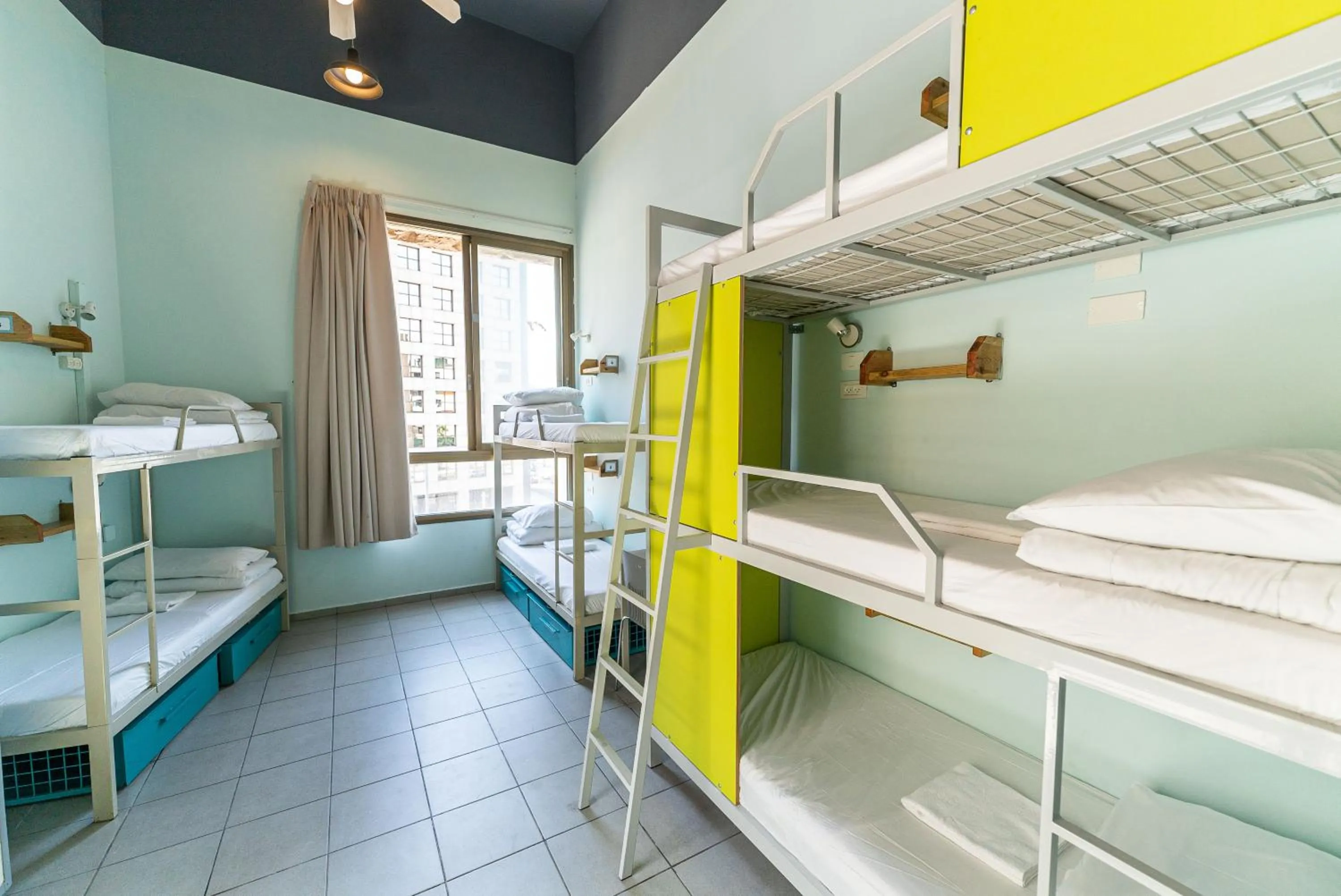 Bed in Abraham Tel Aviv