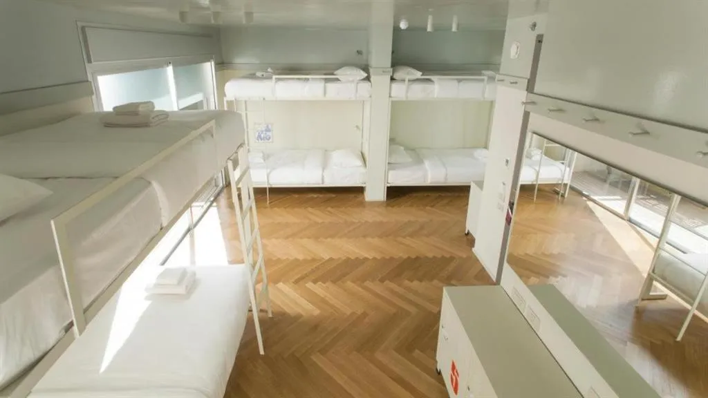 Photo of the whole room, Bed in Florentin House - By HOMY