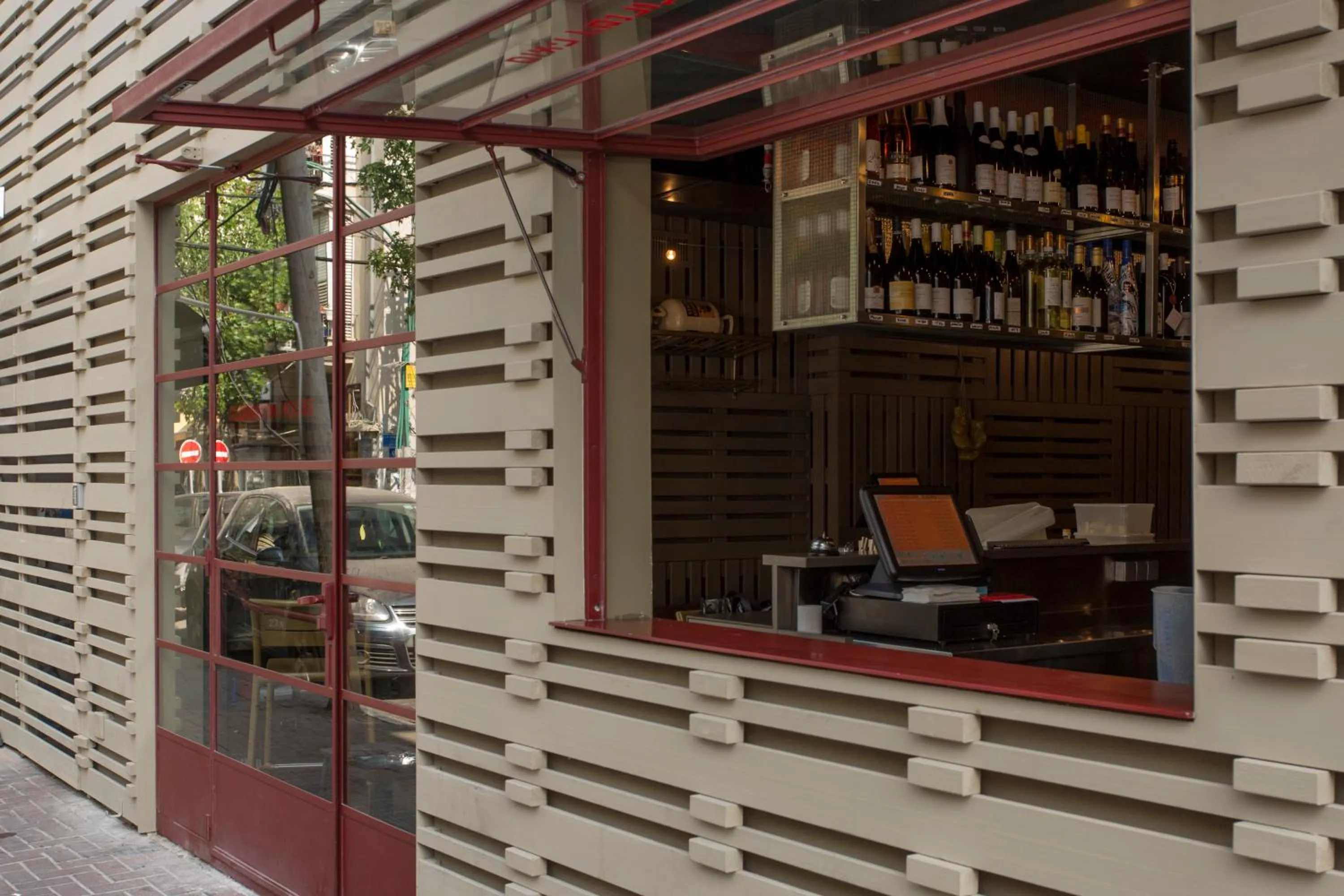 Facade/entrance in Florentin House - By HOMY