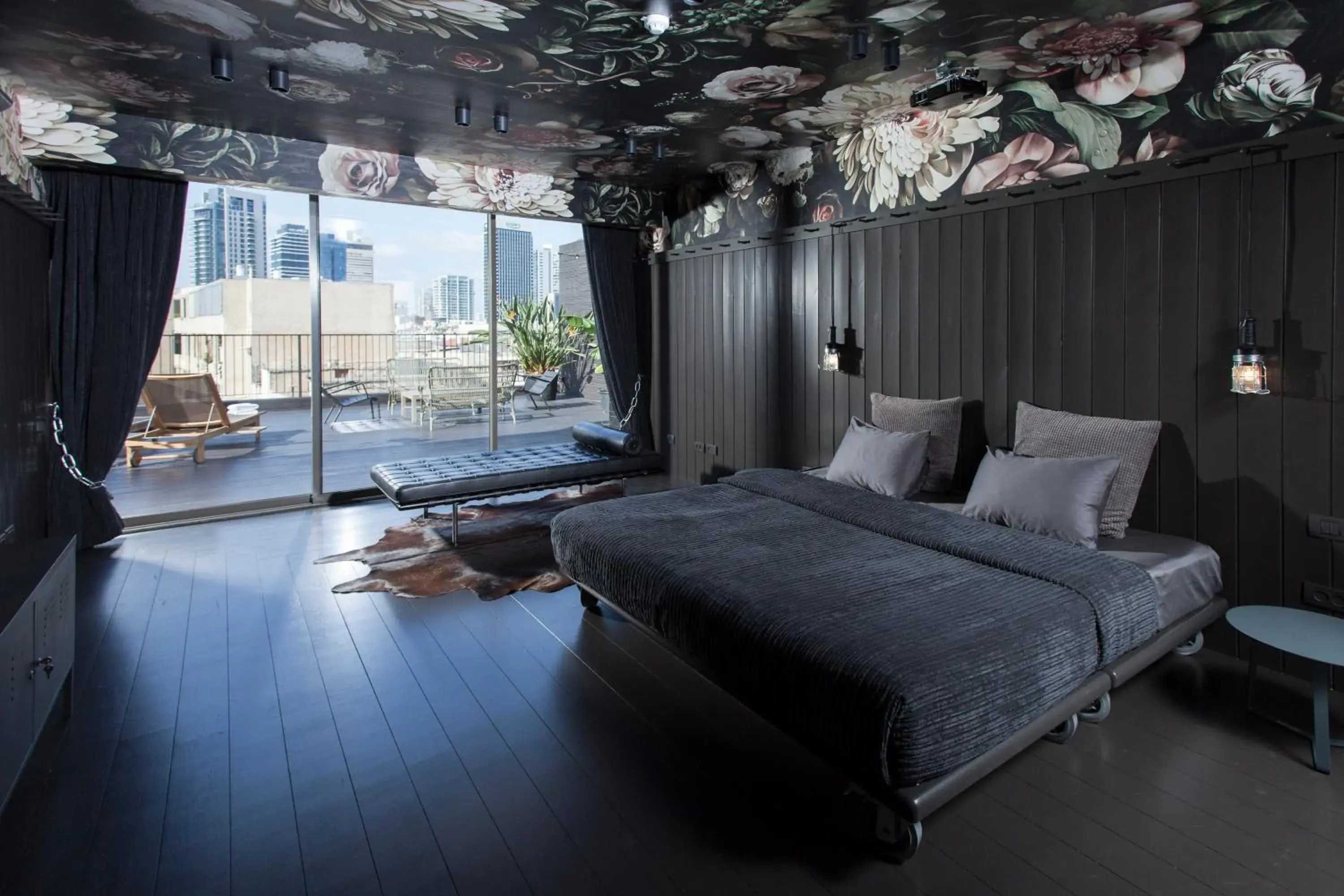 Photo of the whole room, Bed in Florentin House - By HOMY Photo of the whole room, Bed in Florentin House - By HOMY