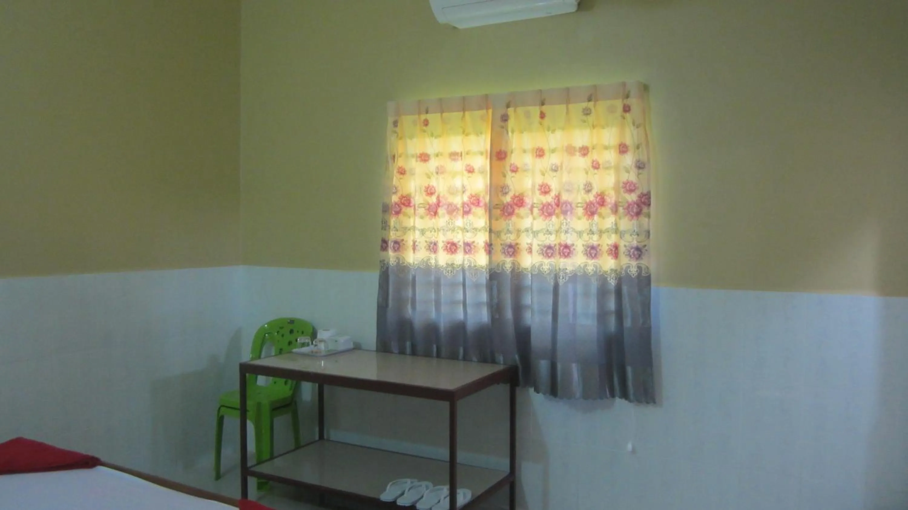 Photo of the whole room in Phalla Riverside