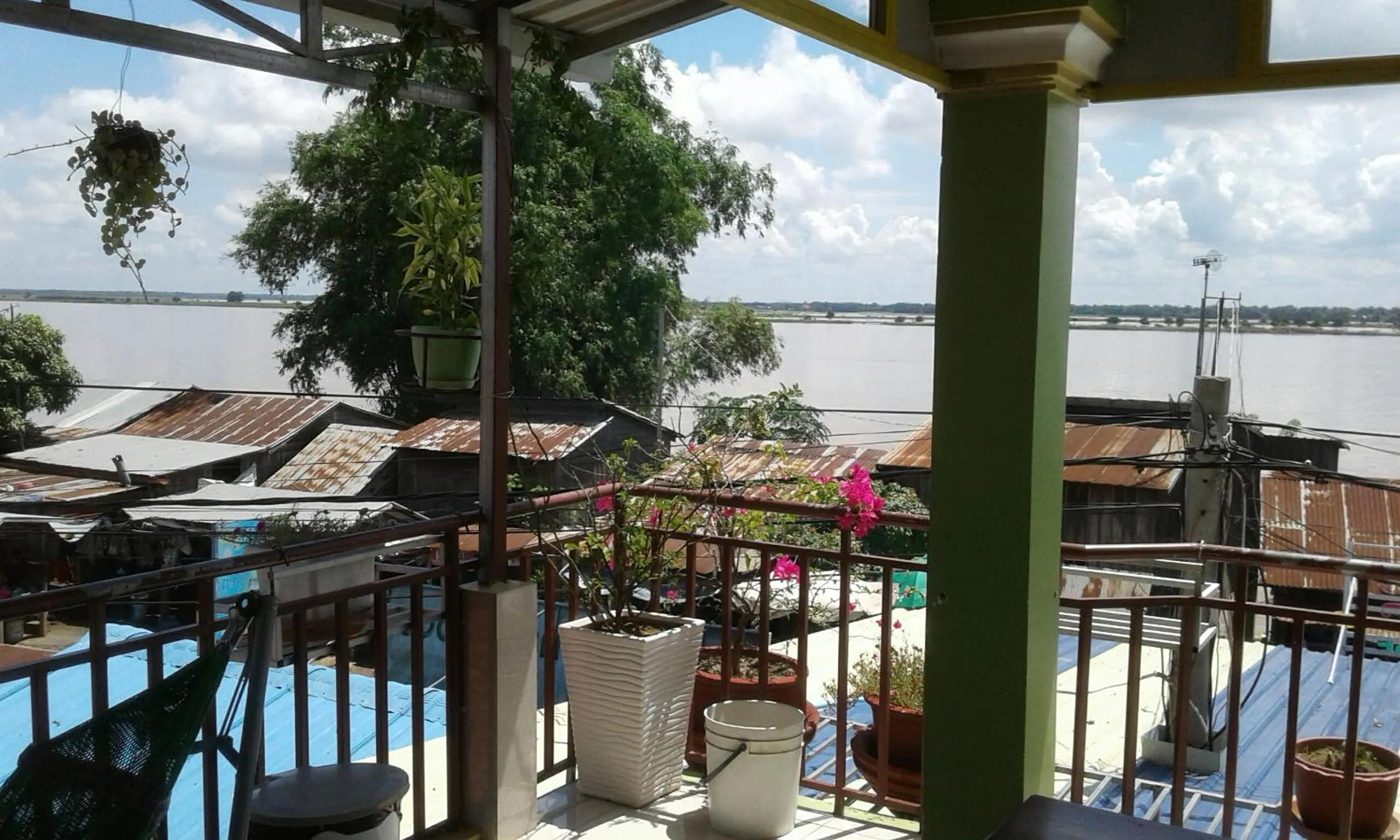 Phalla Riverside