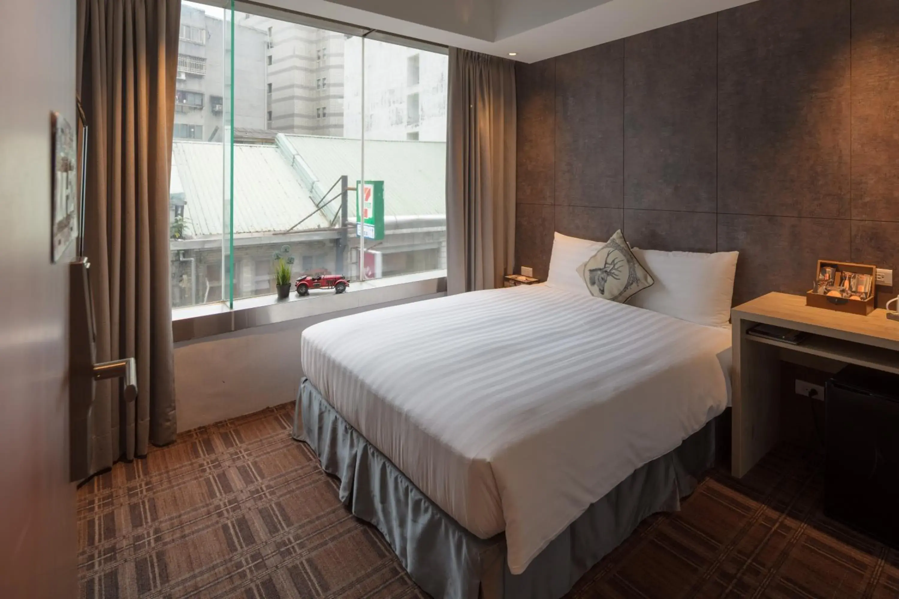 Photo of the whole room, Bed in Roaders Hotel Zhonghua Photo of the whole room, Bed in Roaders Hotel Zhonghua