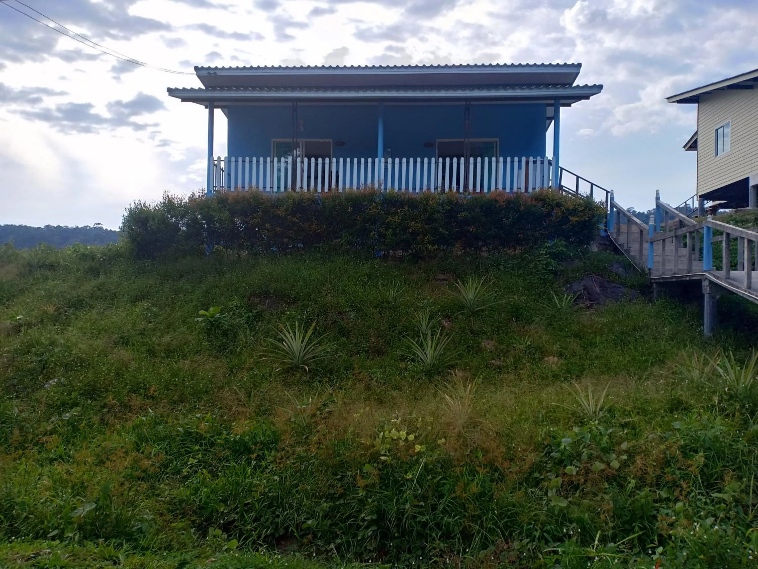 Standard Twin Room with Sea View in Ao Salat View Koh Kood