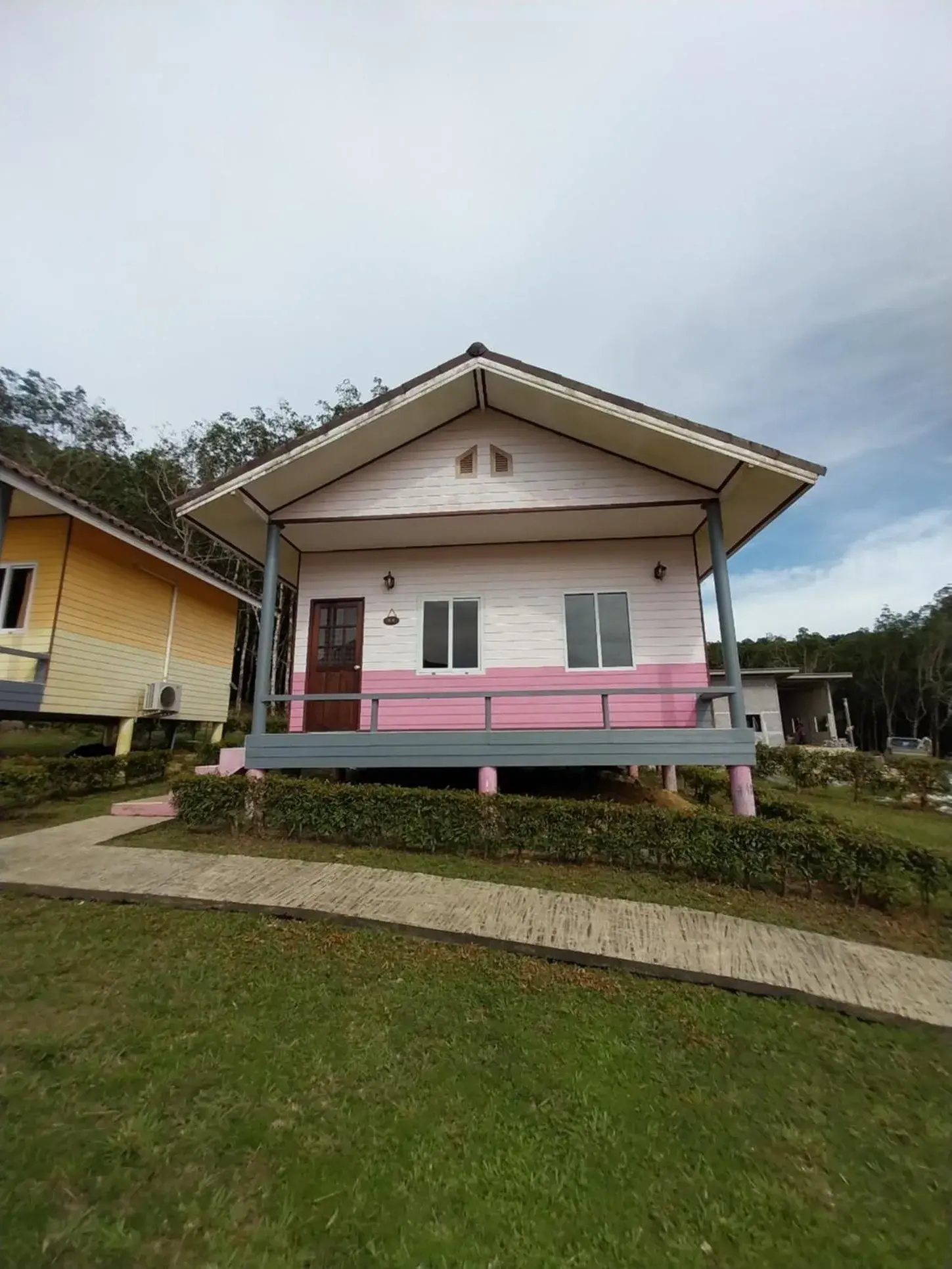 Twin Room with Garden View in Ao Salat View Koh Kood Twin Room with Garden View in Ao Salat View Koh Kood