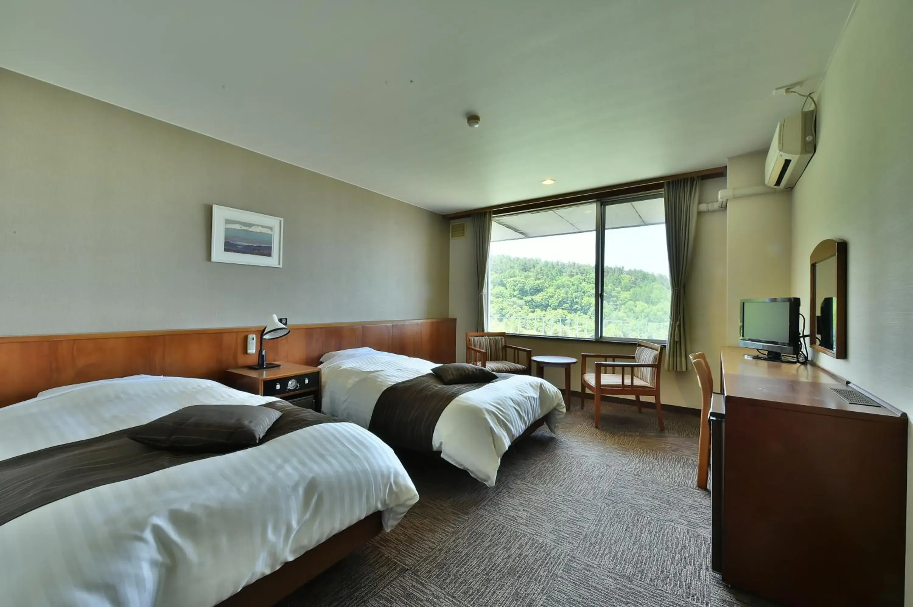 Twin Room with Mountain View in Tateshina Park Hotel Twin Room with Mountain View in Tateshina Park Hotel