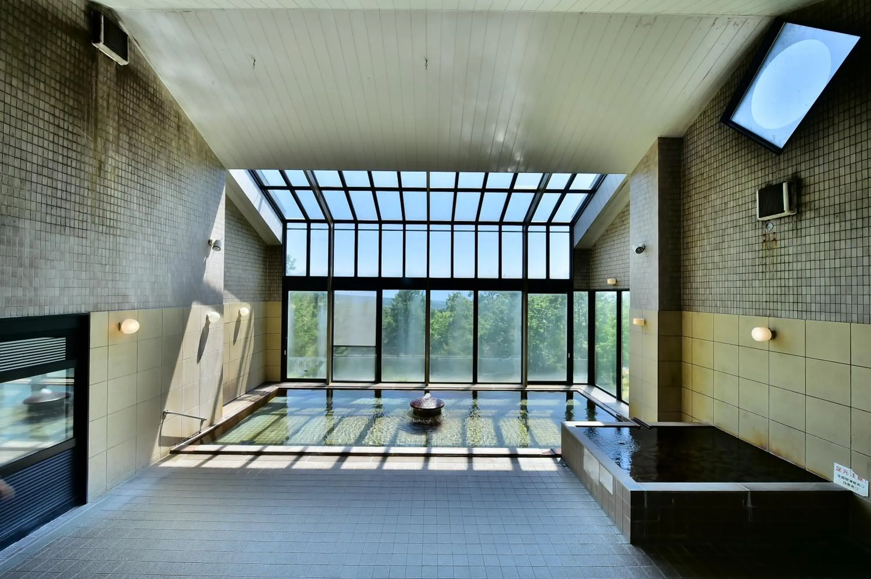 Hot Spring Bath, Bed in Tateshina Park Hotel Hot Spring Bath, Bed in Tateshina Park Hotel