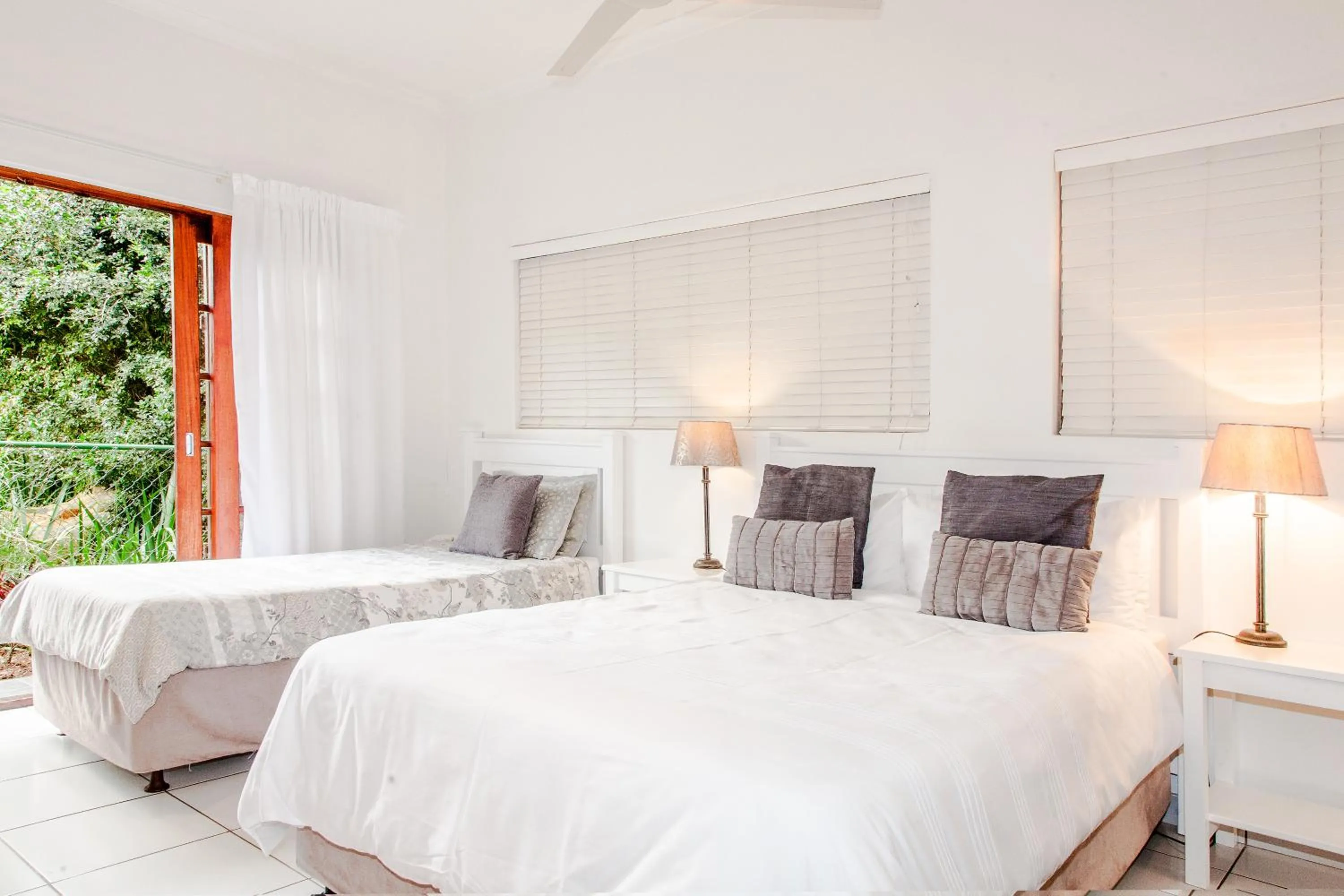 Bed in Rivendell Bed and Breakfast