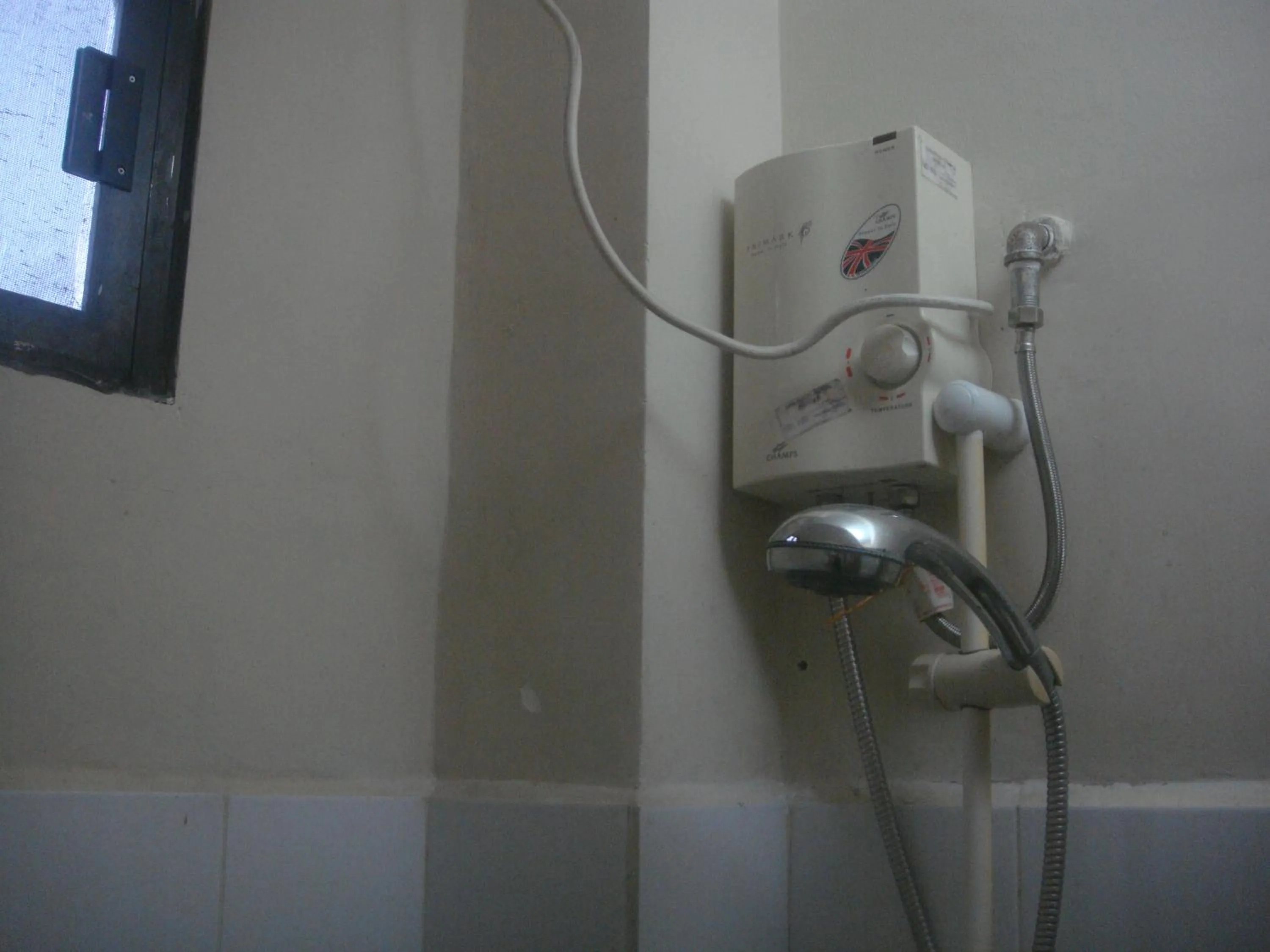 Shower in Hidden Pearl Hotel (Janus Luxury Suites)