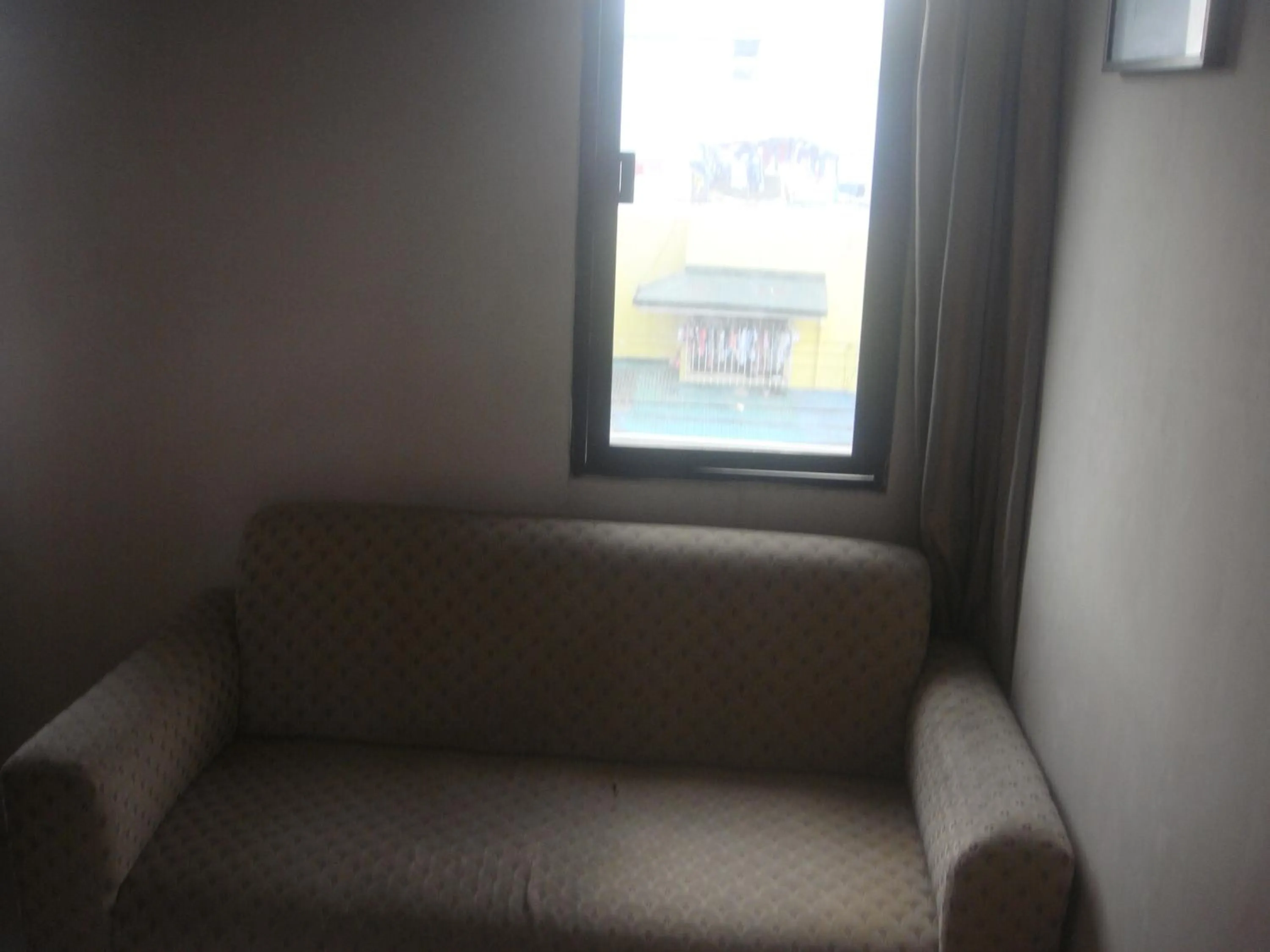 Day in Hidden Pearl Hotel (Janus Luxury Suites)