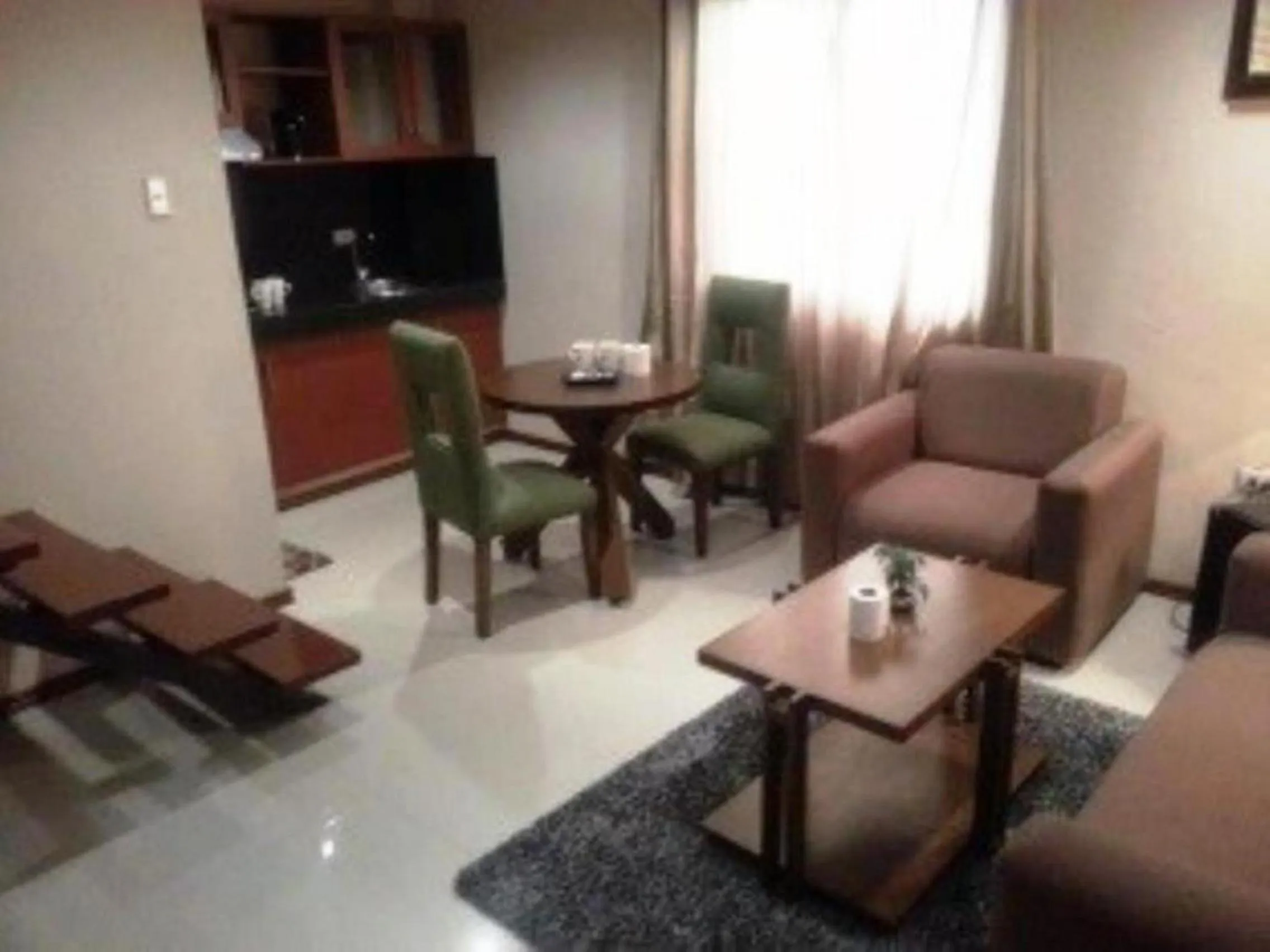 Day in Hidden Pearl Hotel (Janus Luxury Suites)