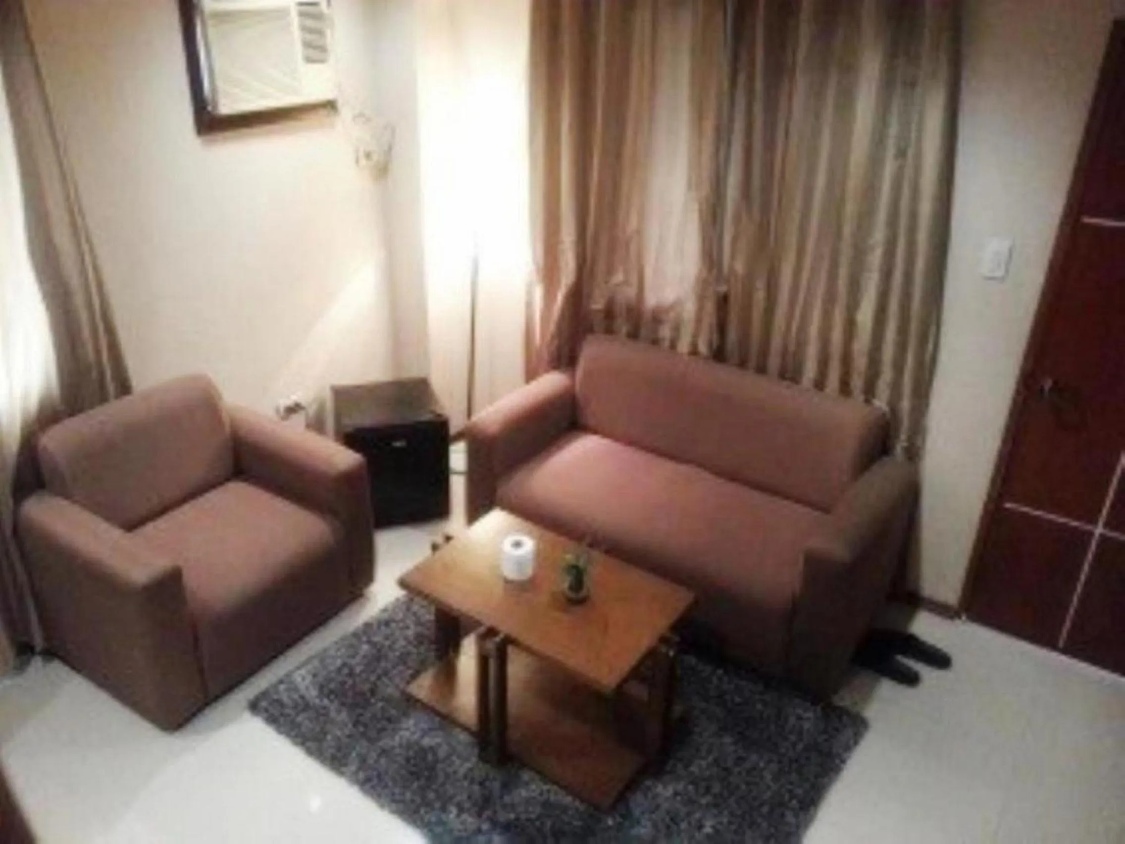 Living room in Hidden Pearl Hotel (Janus Luxury Suites)