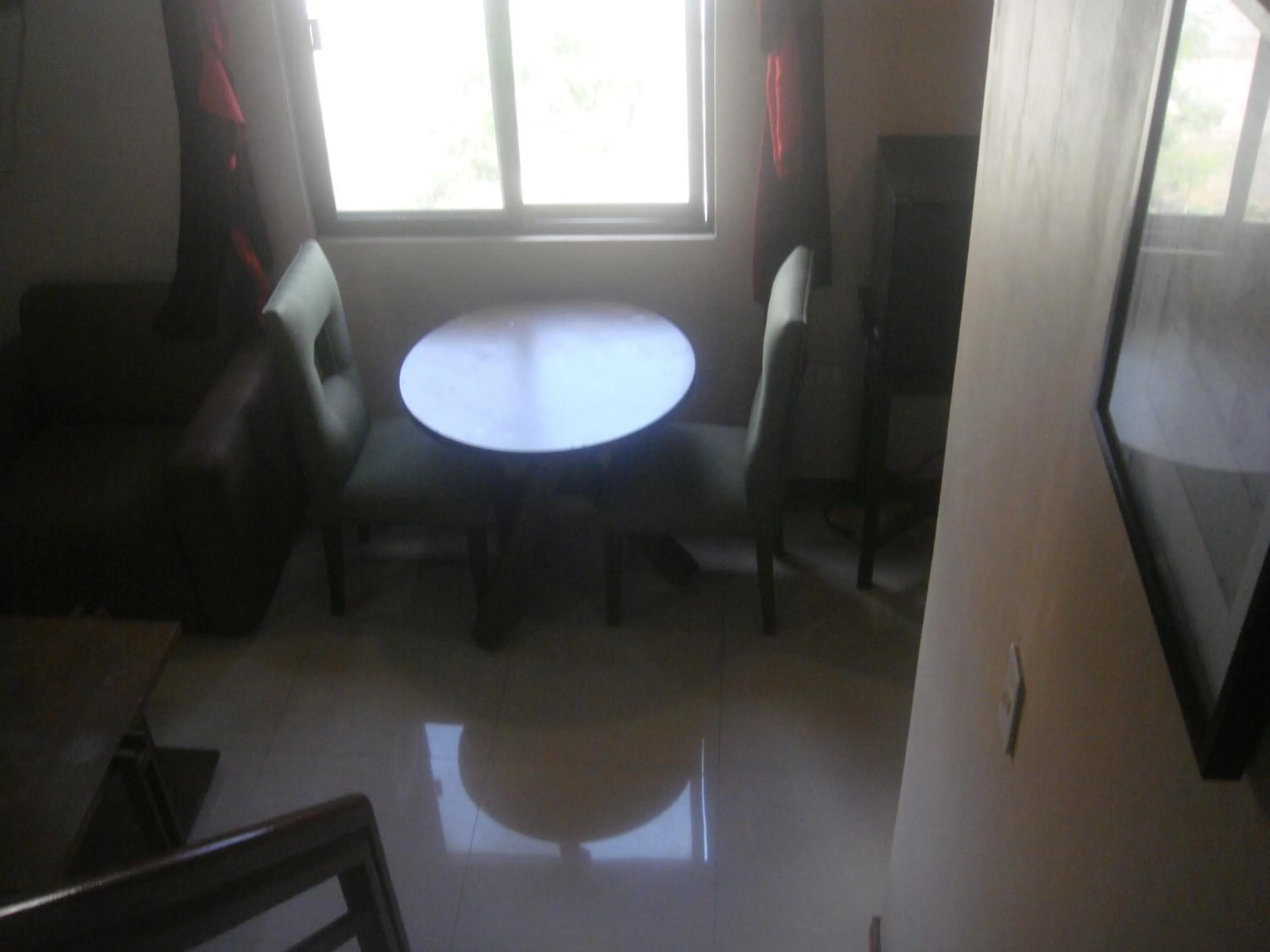 Dining area in Hidden Pearl Hotel (Janus Luxury Suites)