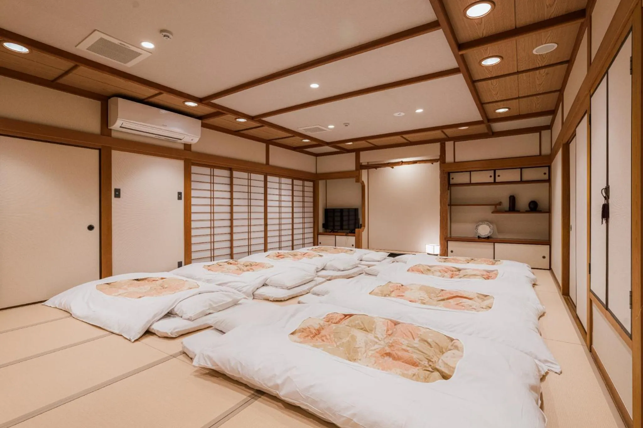 Bed in Shinzan Kinosaki