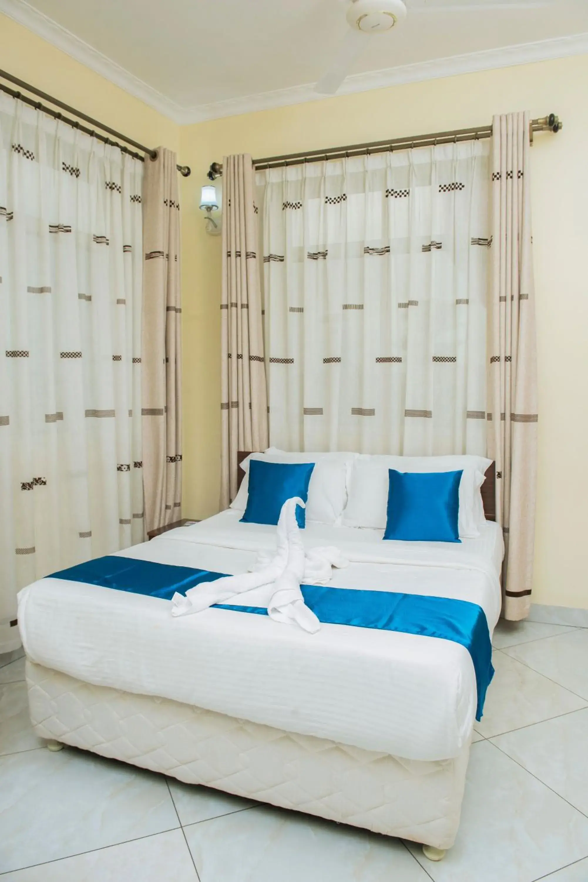 Bedroom, Bed in Airport Transit Lodges Bedroom, Bed in Airport Transit Lodges