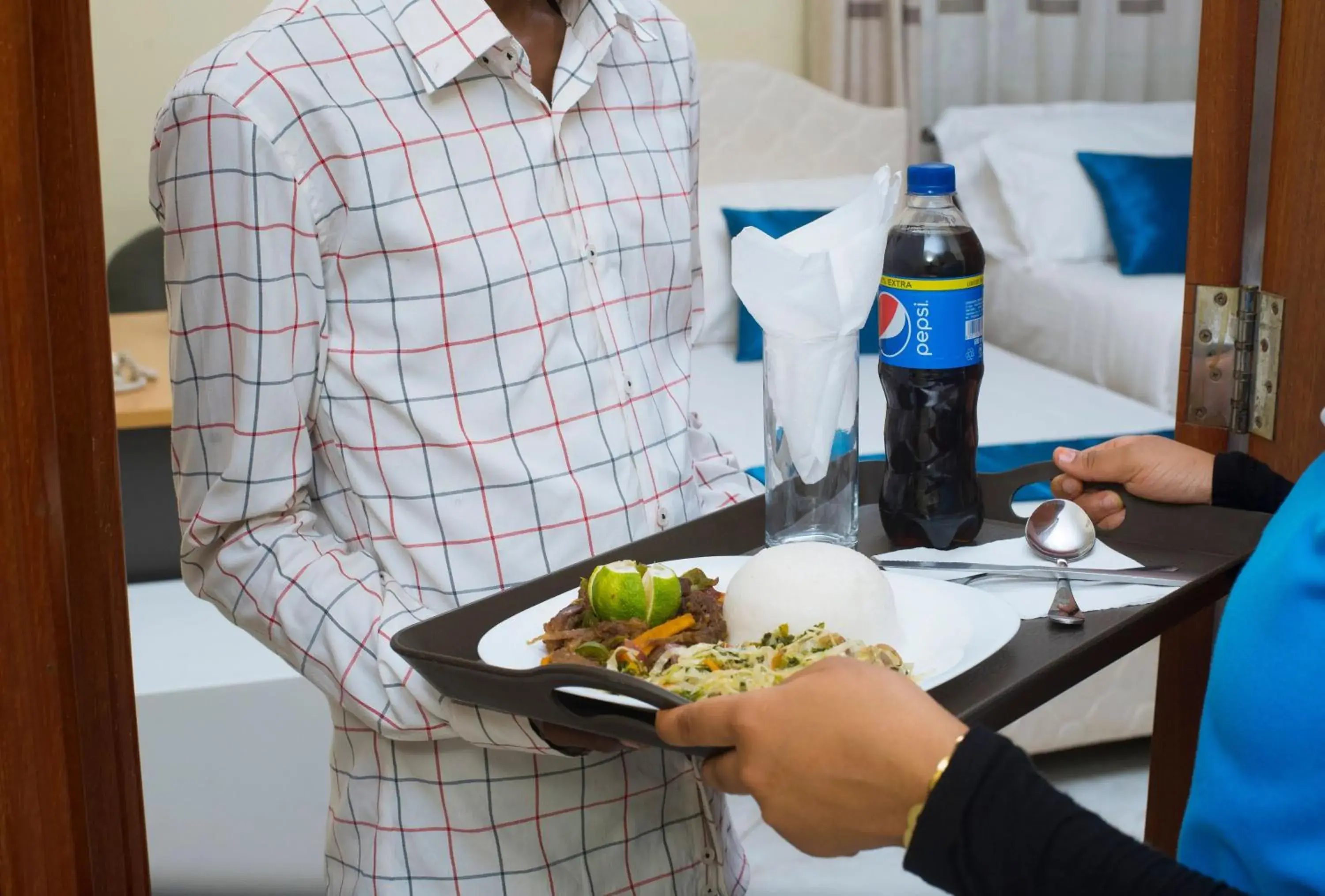 Food in Airport Transit Lodges Food in Airport Transit Lodges