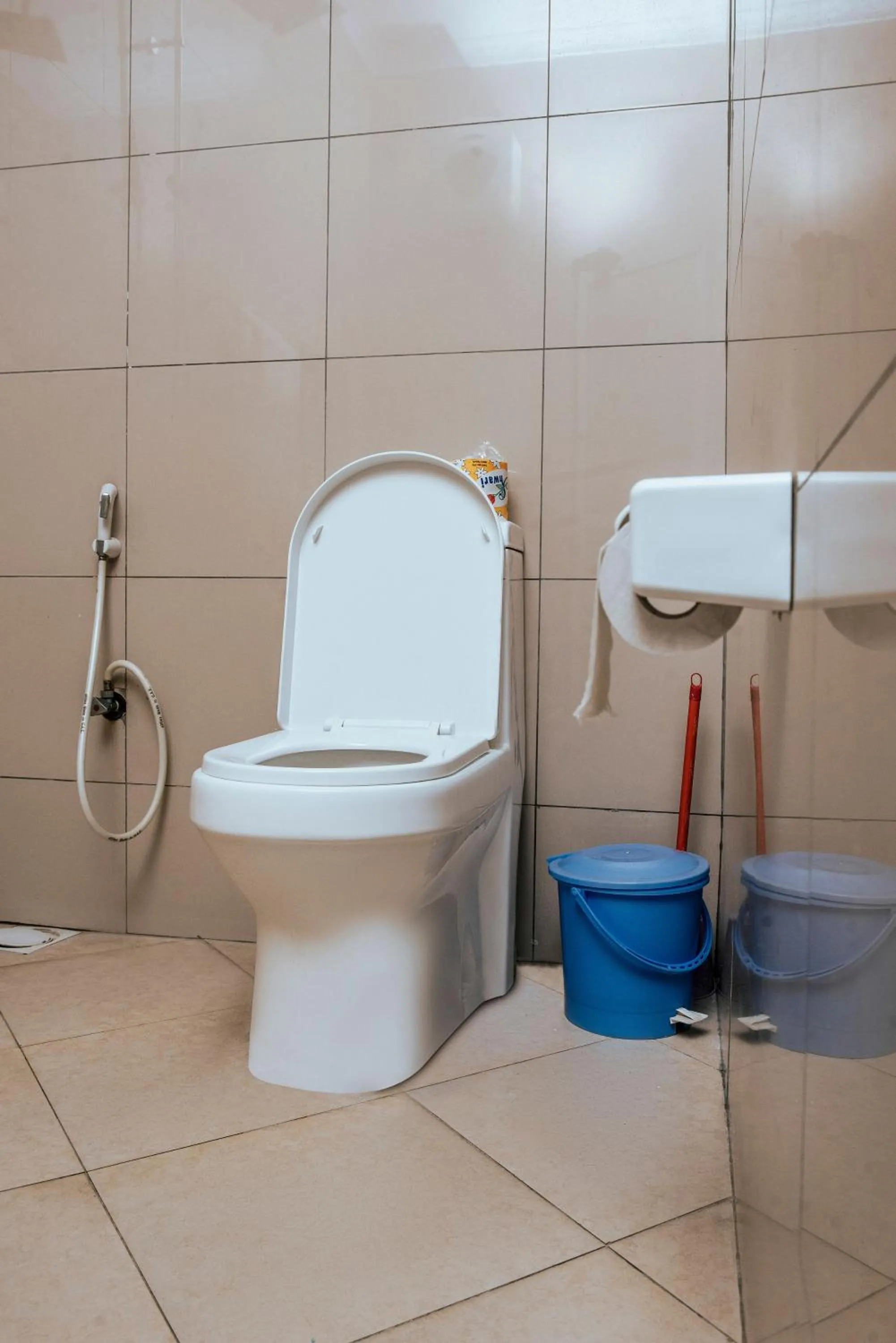 Toilet in Airport Transit Lodges