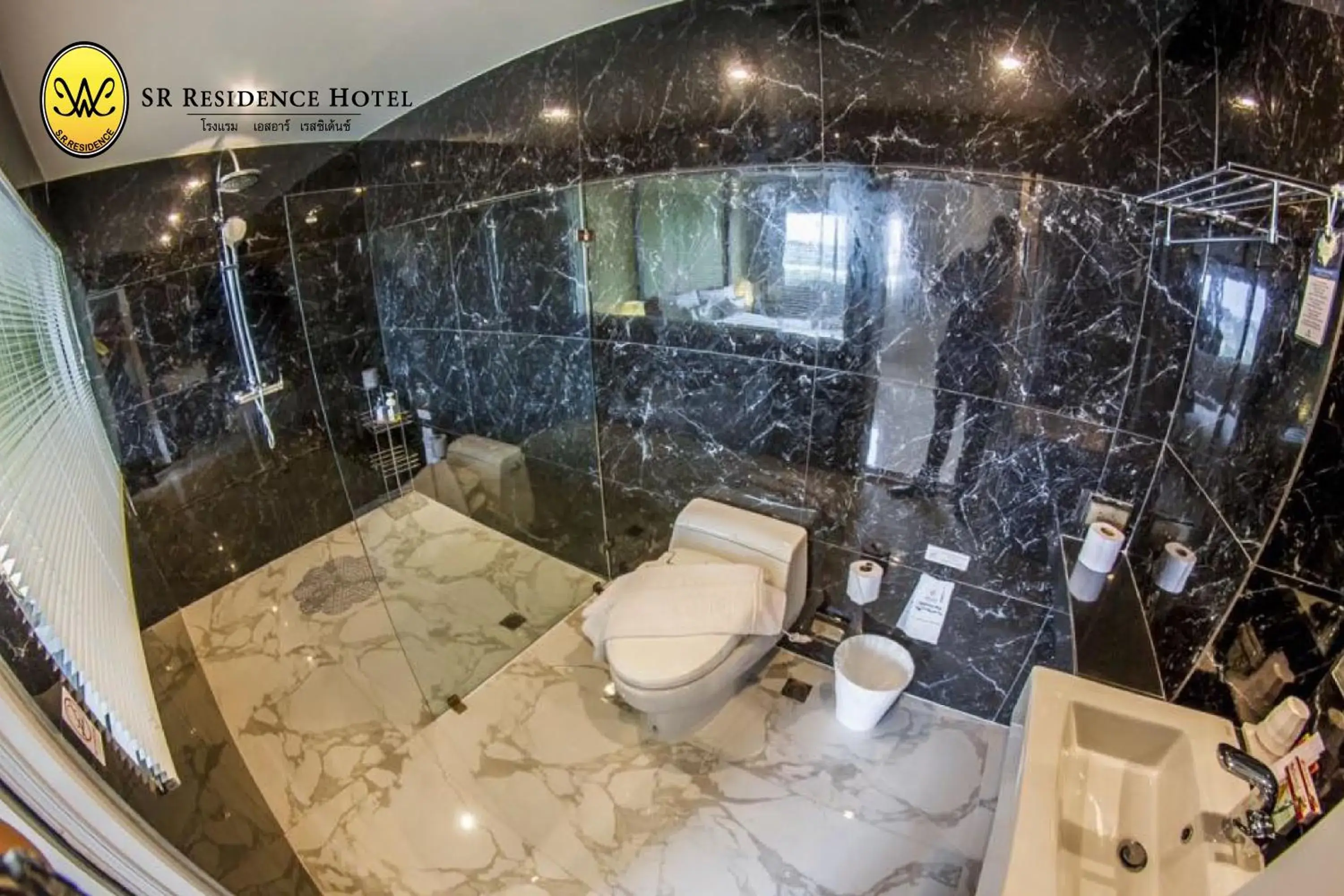 Restaurant/places to eat in SR Residence Hotel Restaurant/places to eat in SR Residence Hotel