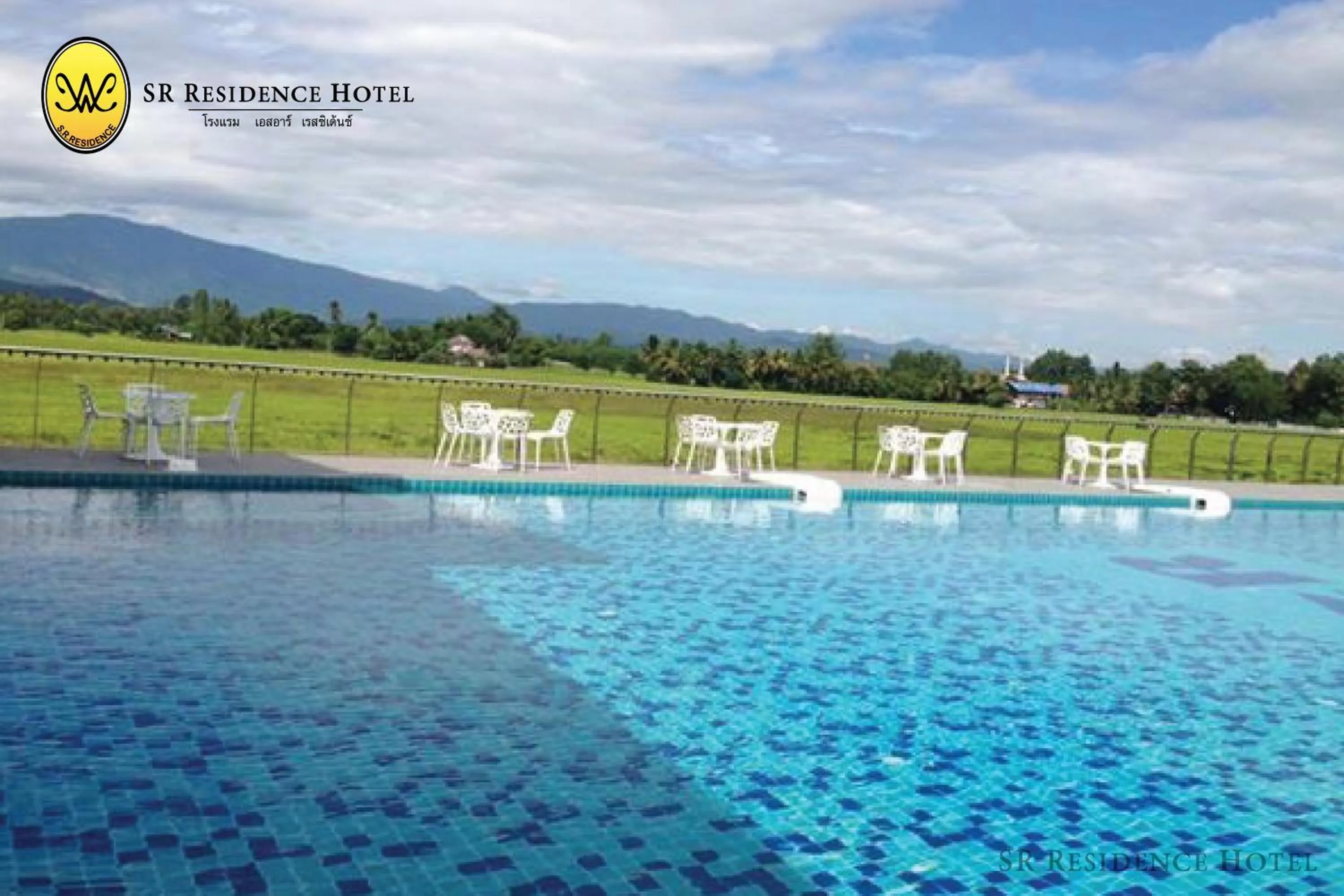 Swimming pool in SR Residence Hotel