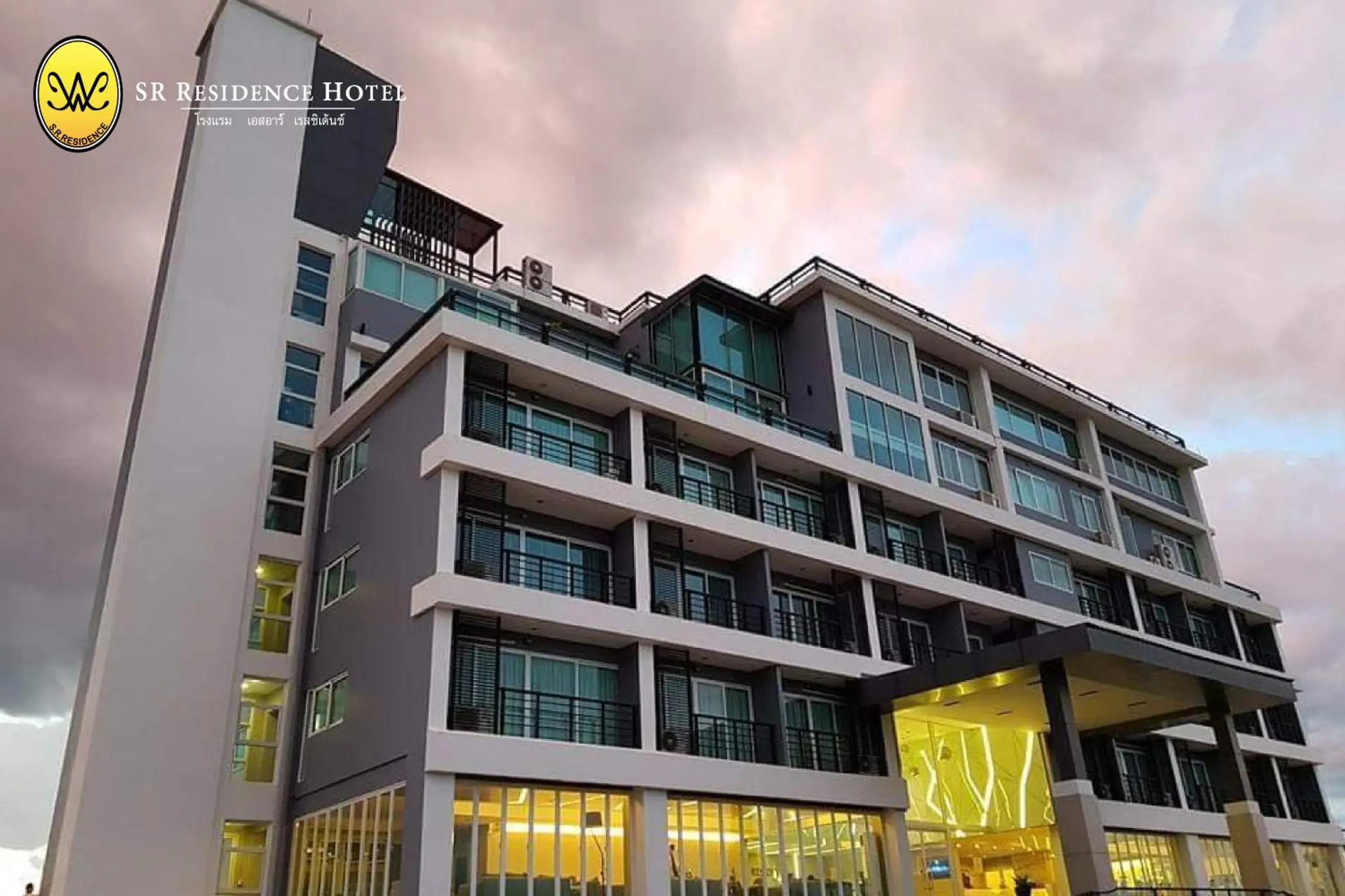 Property building in SR Residence Hotel Property building in SR Residence Hotel