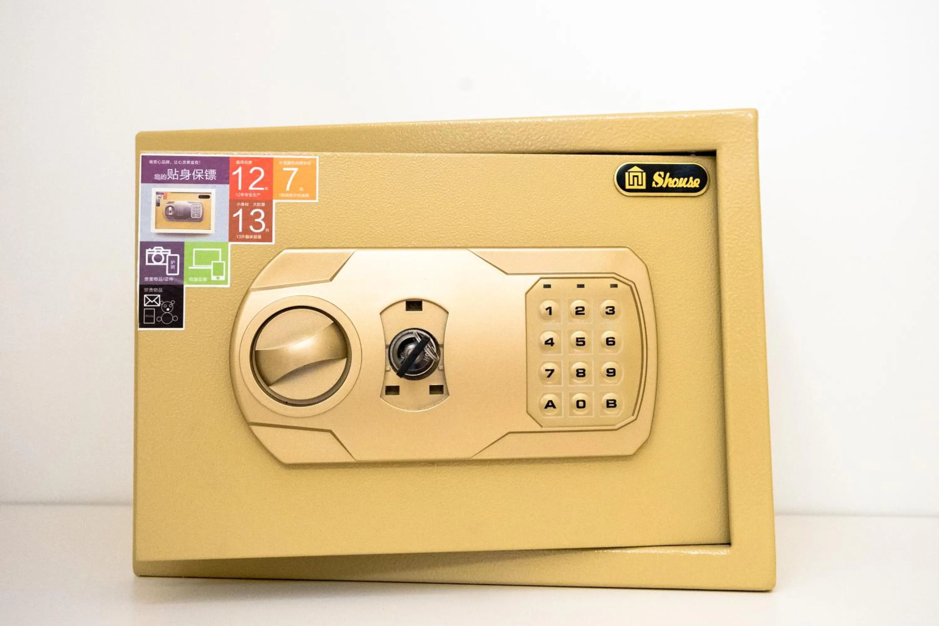 Area and facilities in BQ House Milizie Luxury Rooms