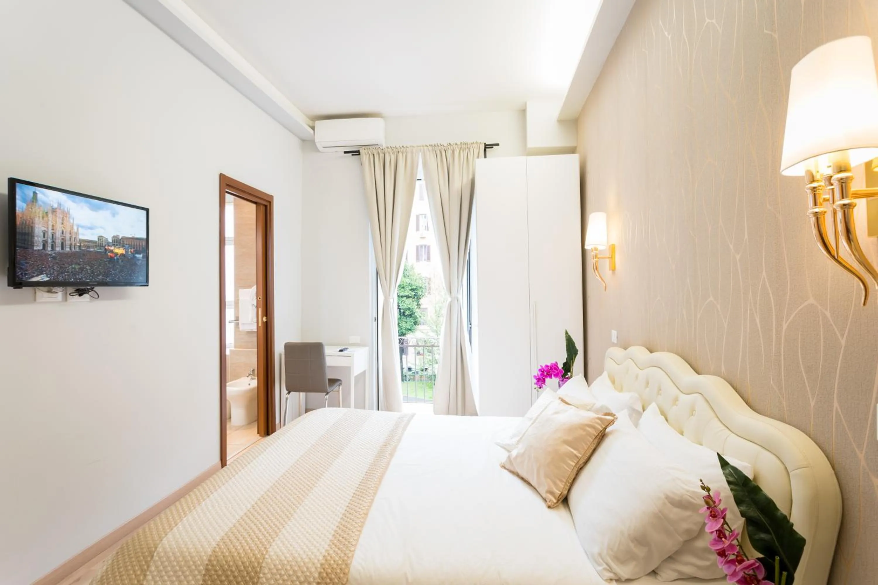 Bathroom in BQ House Milizie Luxury Rooms