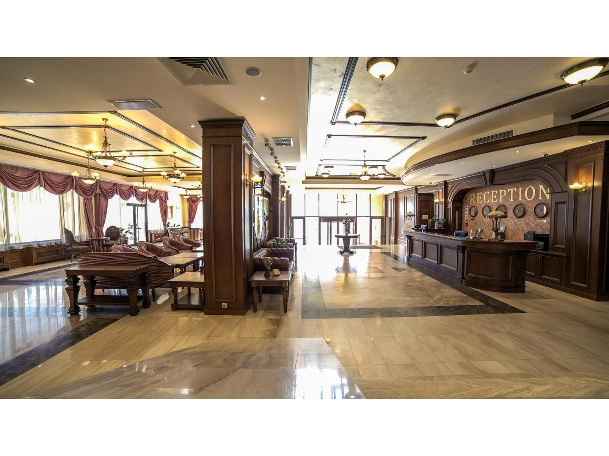 Facade/entrance in Park Hotel and SPA Vella Hills